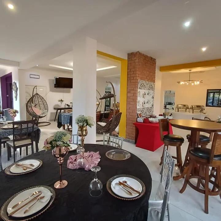 Manasseh Guesthouse