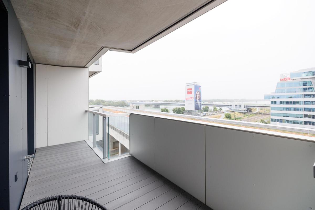 Lovely Apartment in Marina Tower - 10min to City Center