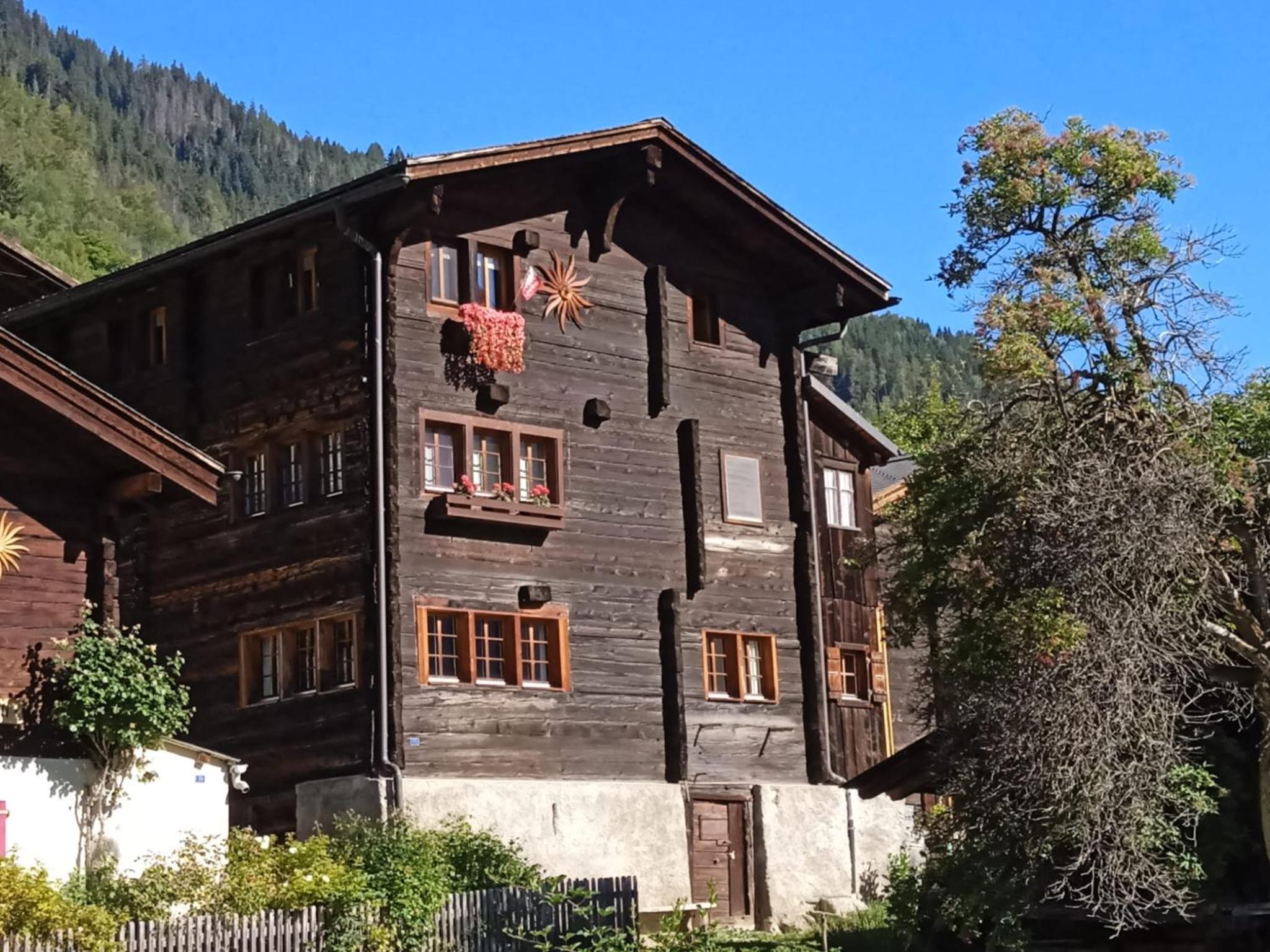 Heimeliges Walliserhaus