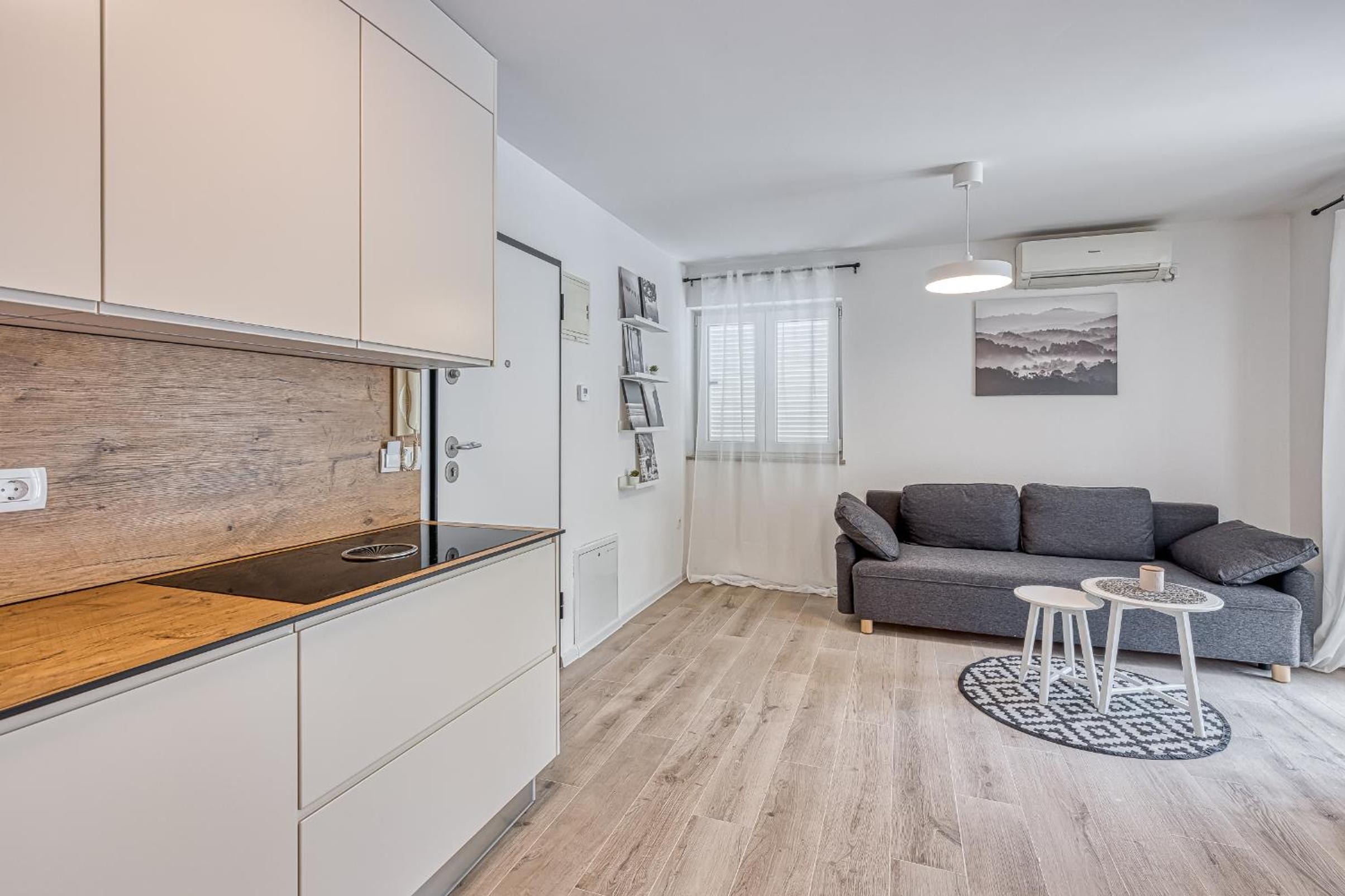 Apartments Kestenova