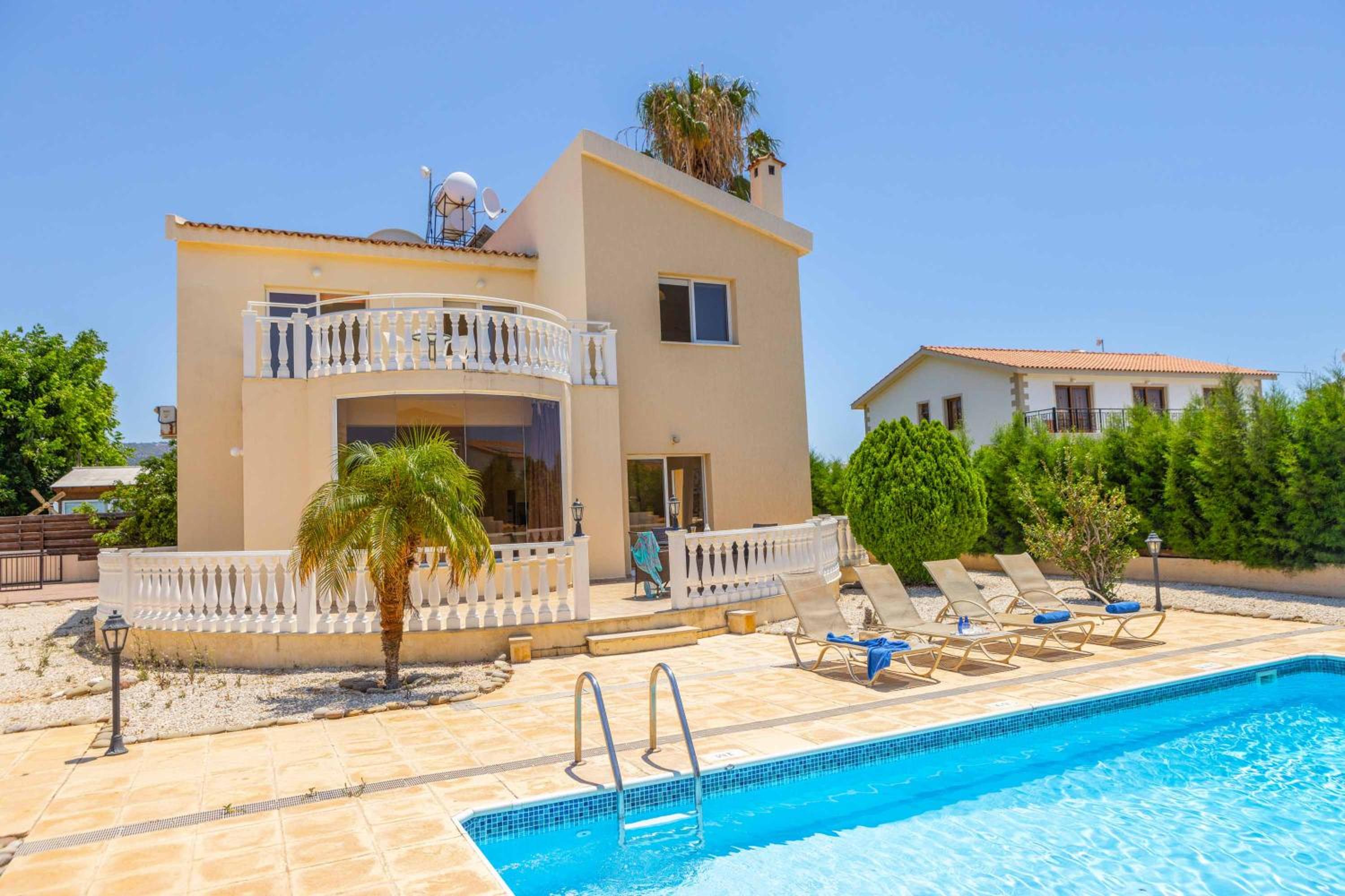 Villa Coral Bee