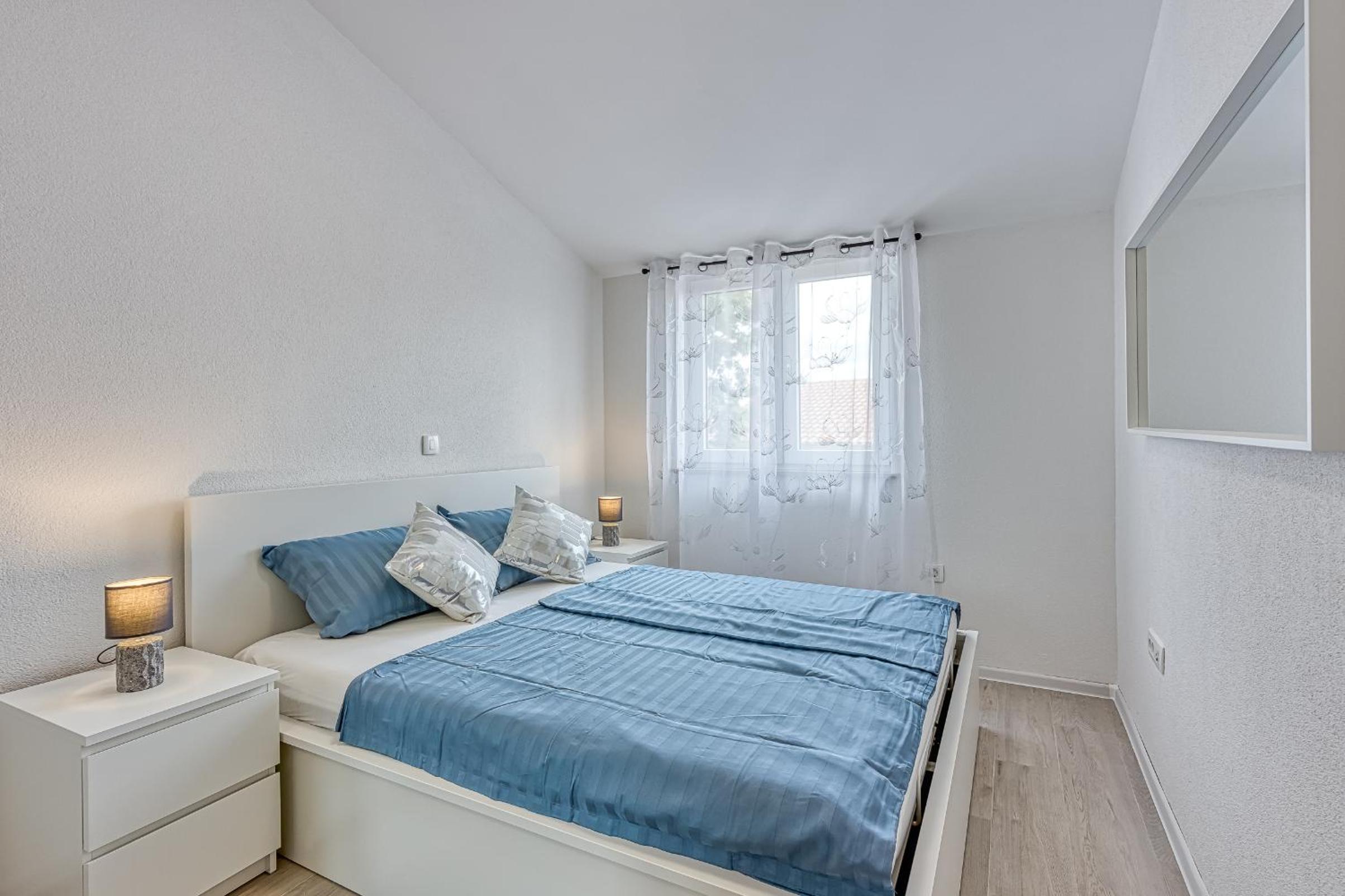 Apartments Kestenova