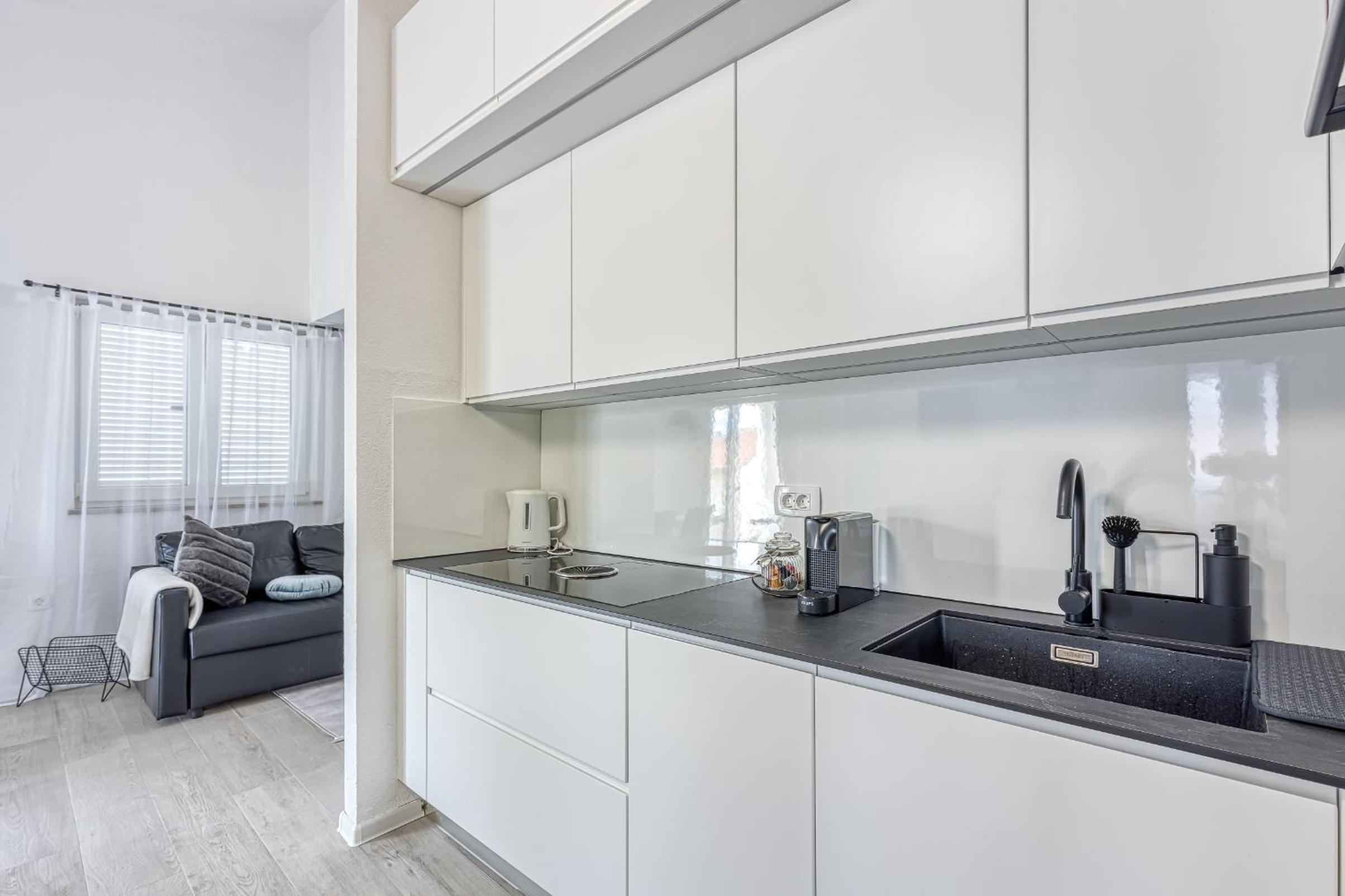 Apartments Kestenova