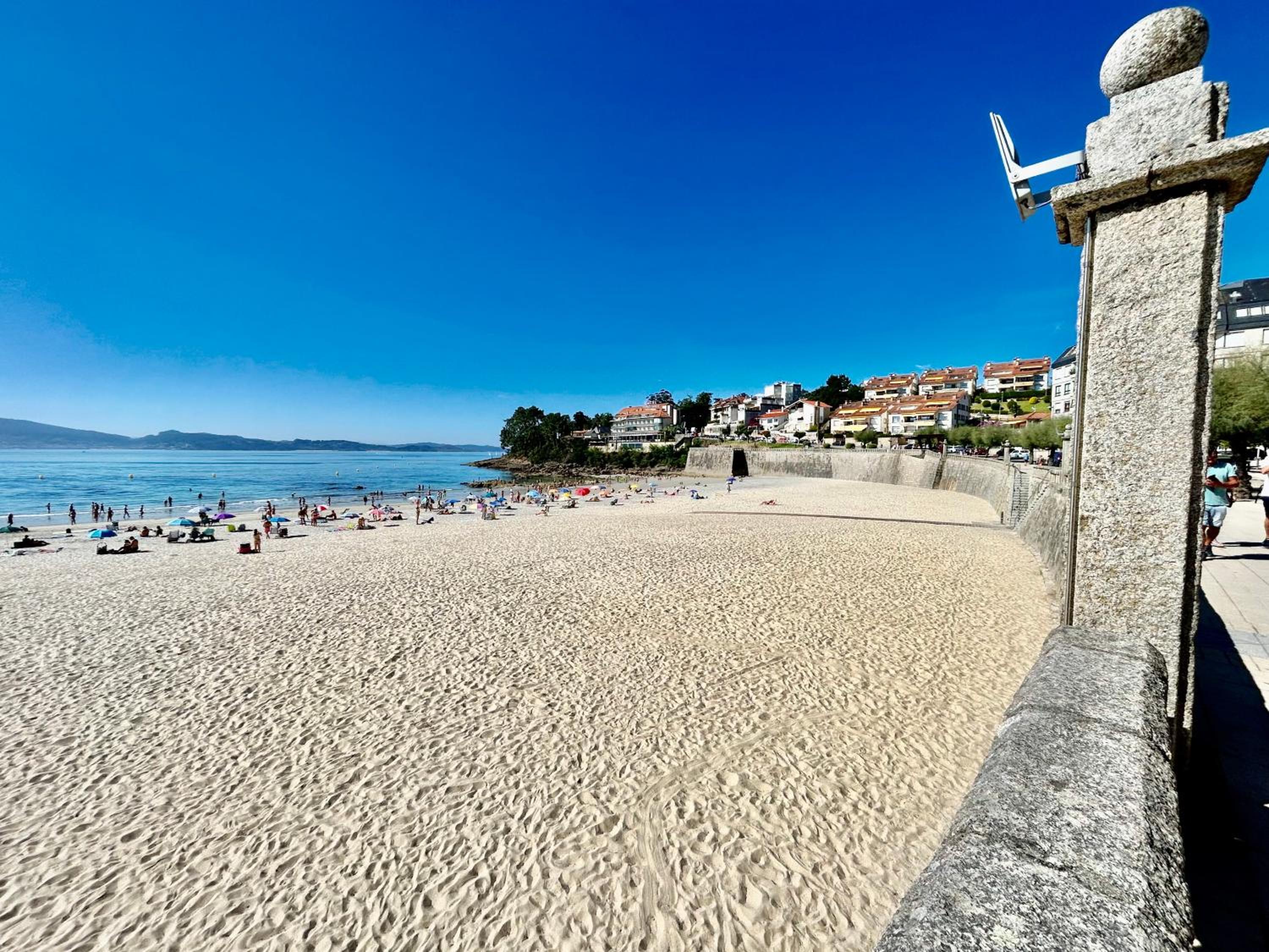 Céntrico piso Sanxenxo parking privado en la playa
