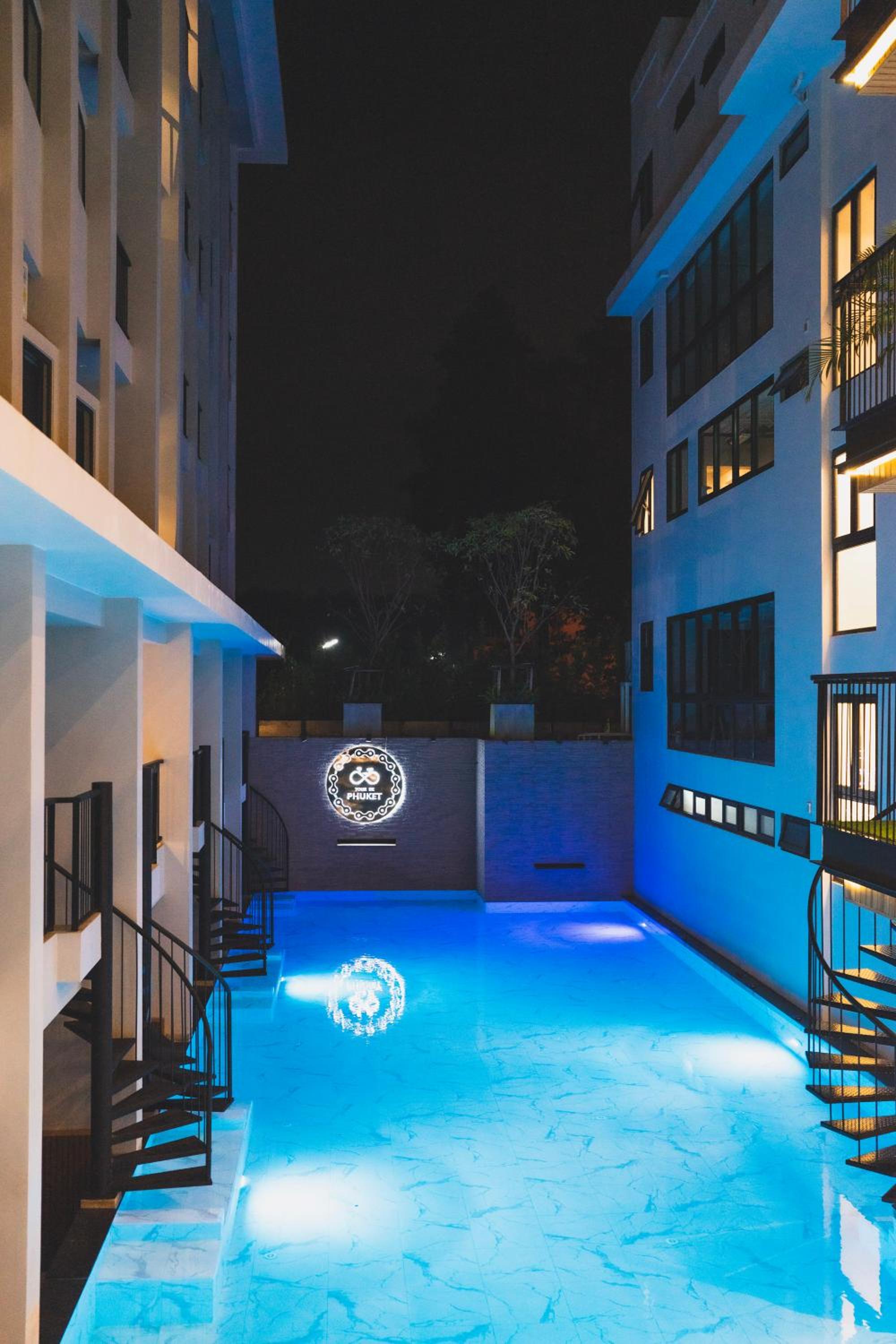 Tour De Phuket Hotel - SHA Plus