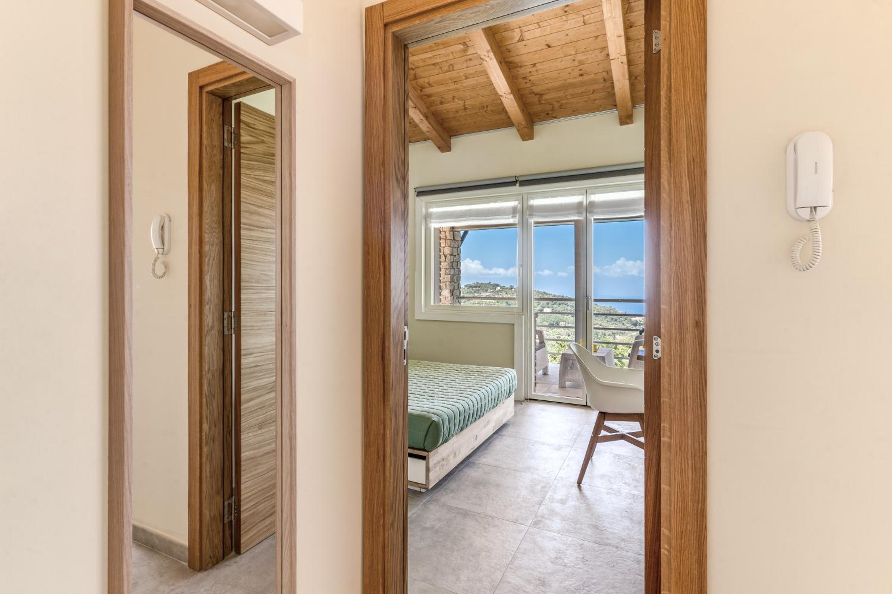 Maison Annie - Mental Wellness Retreats