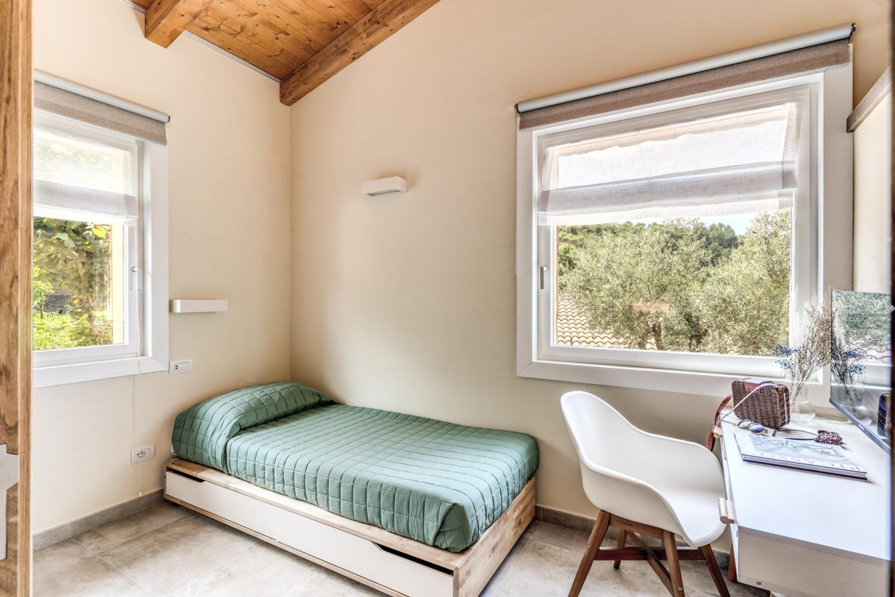 Maison Annie - Mental Wellness Retreats