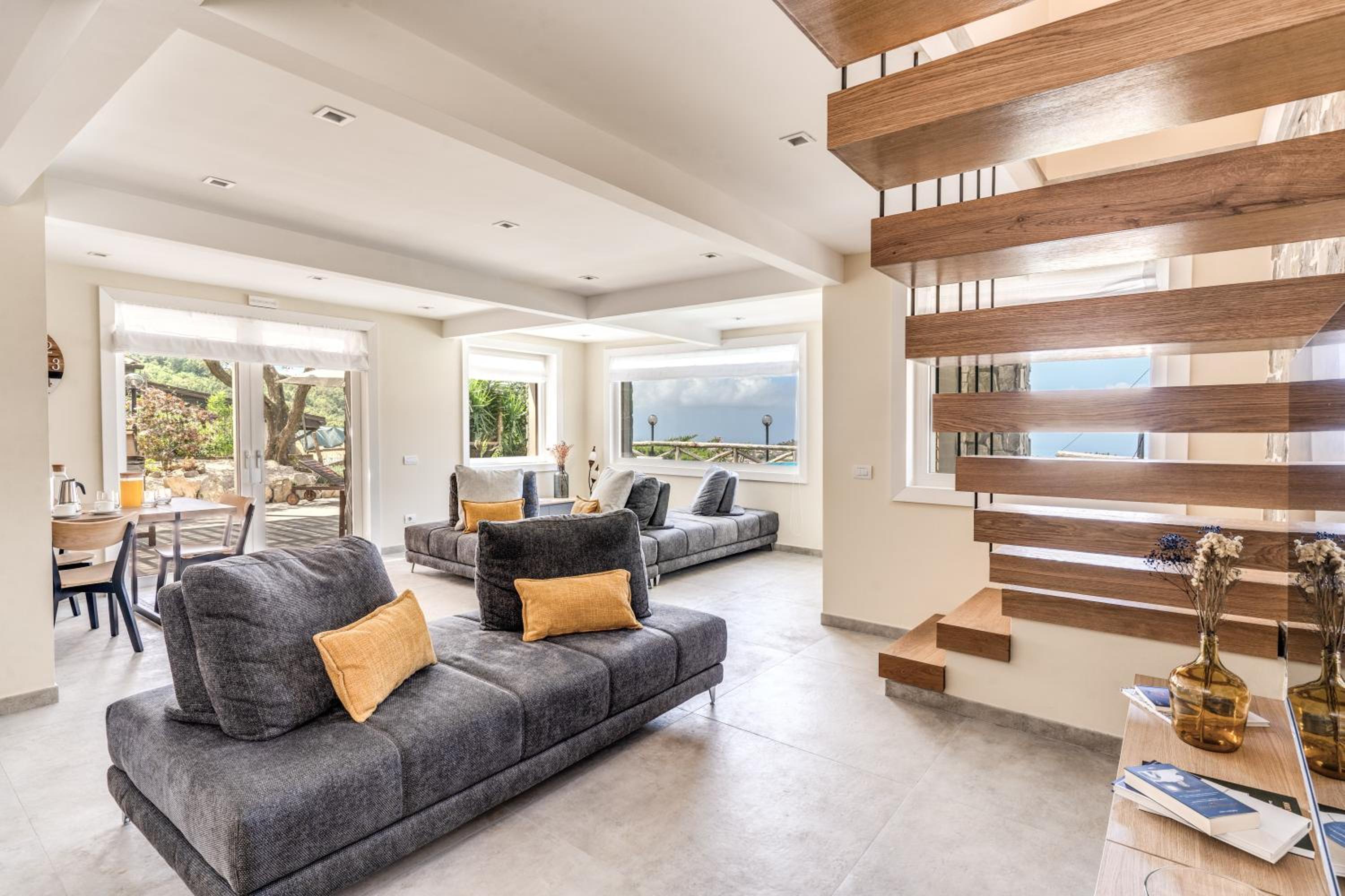 Maison Annie - Mental Wellness Retreats