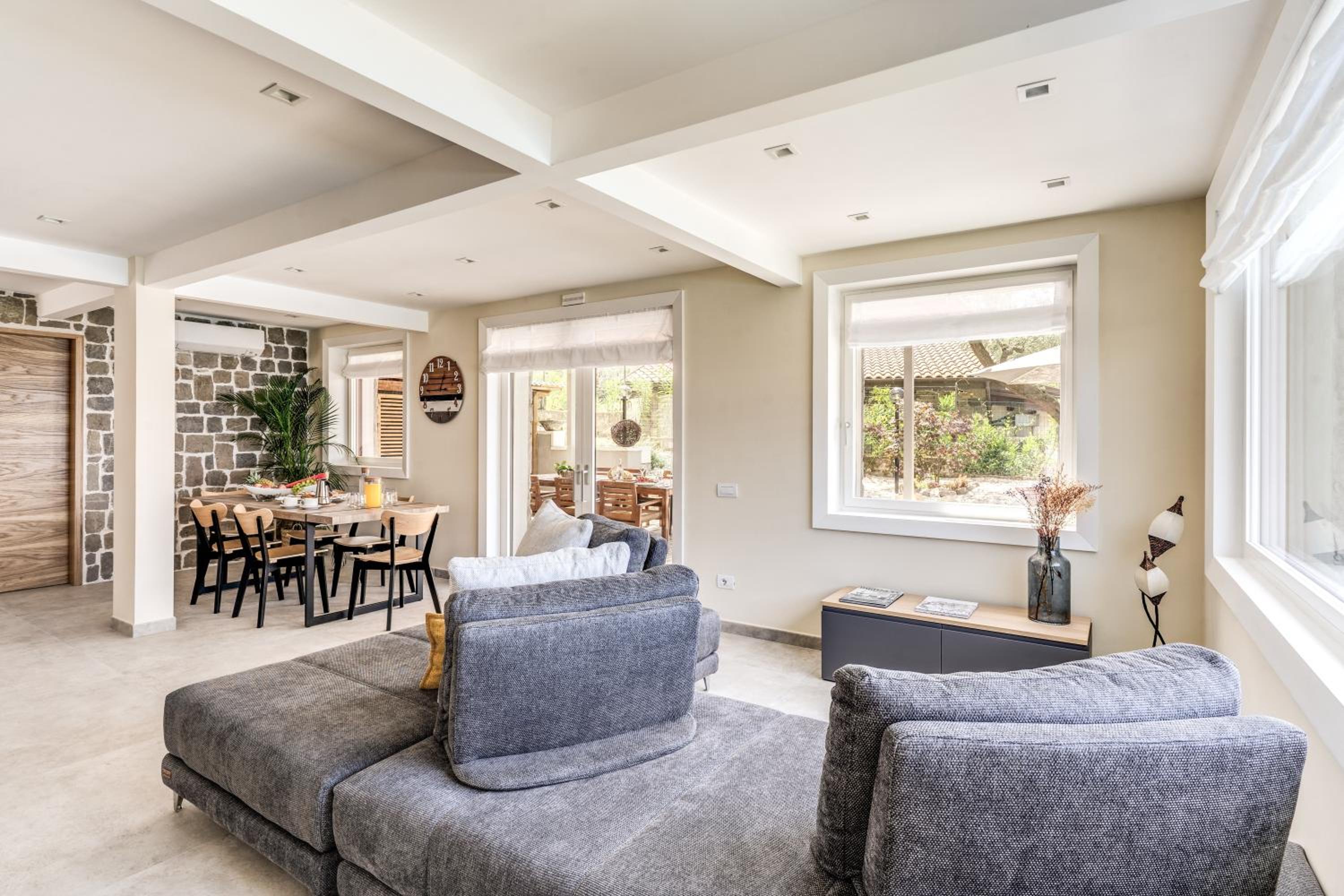Maison Annie - Mental Wellness Retreats