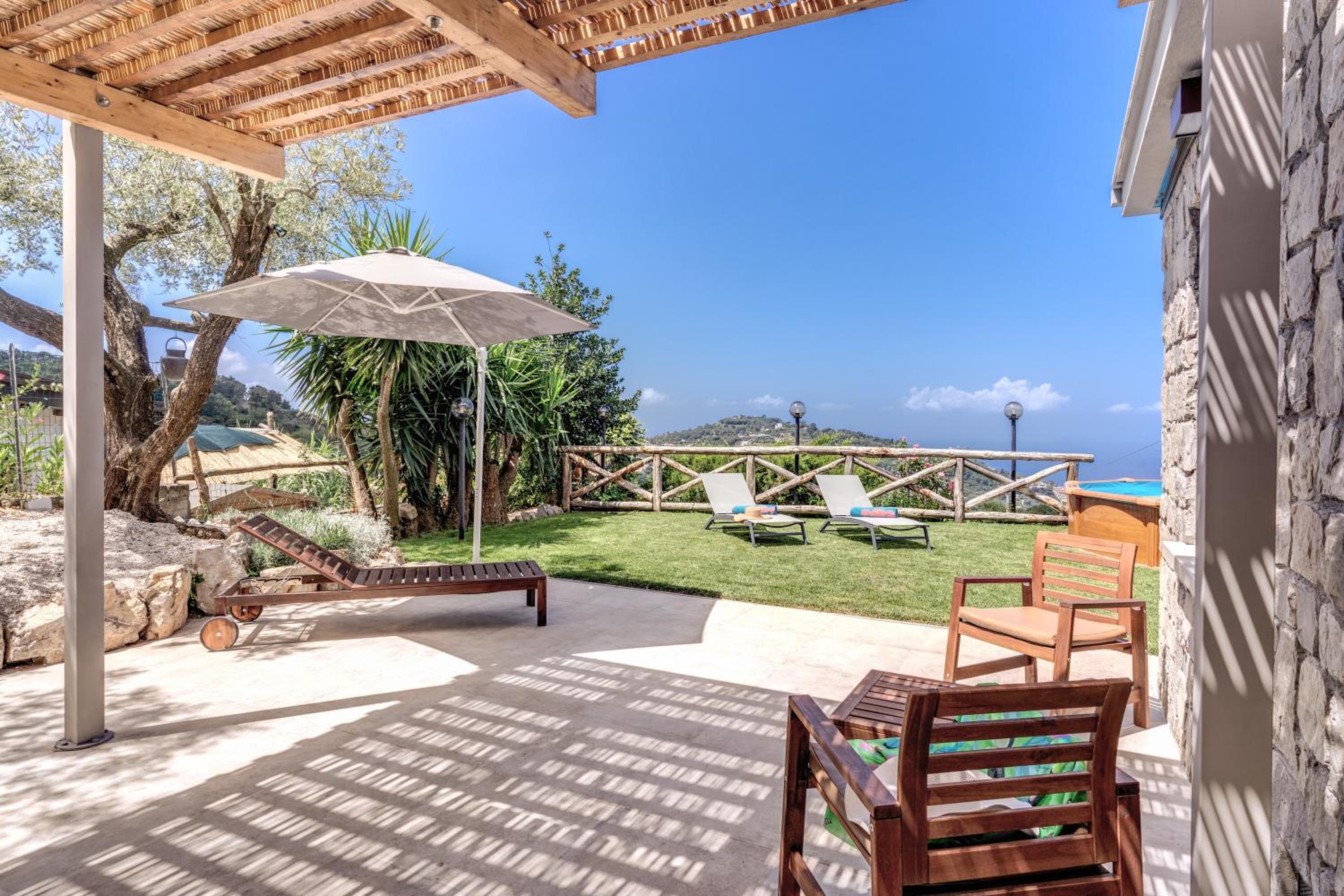 Maison Annie - Mental Wellness Retreats