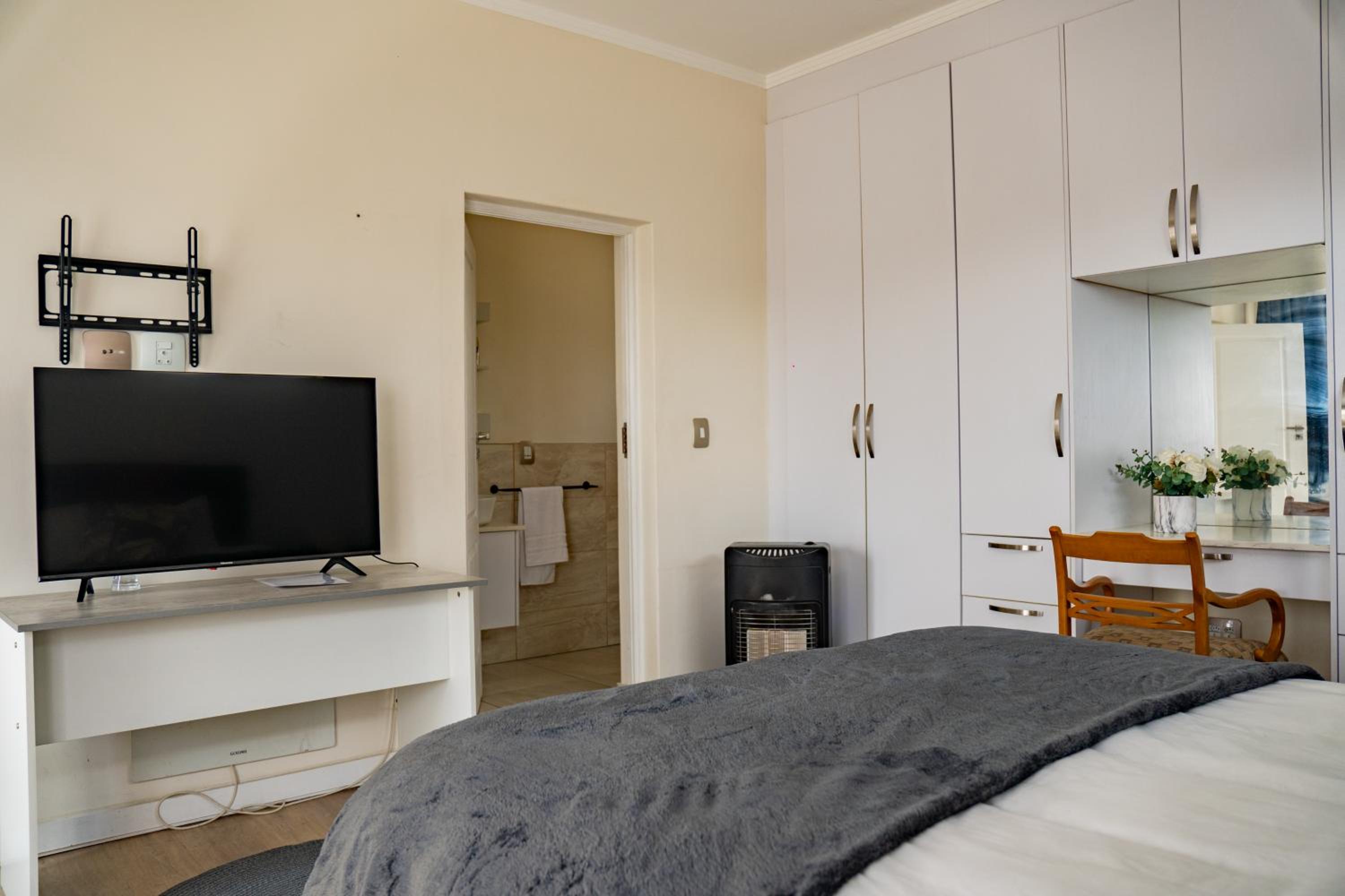 3 on Tessa Guesthouse