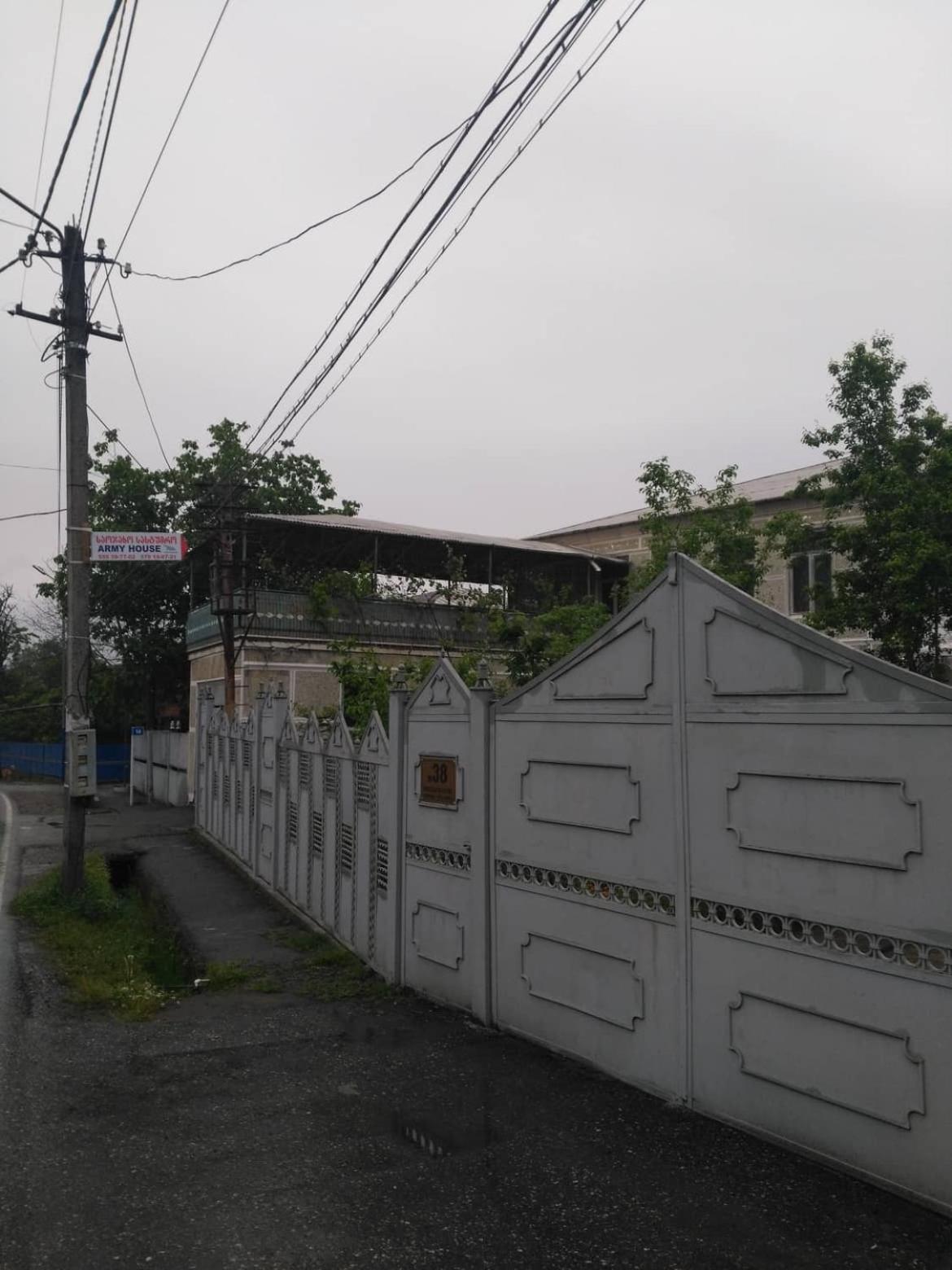 individual low-budget guest-house view 5