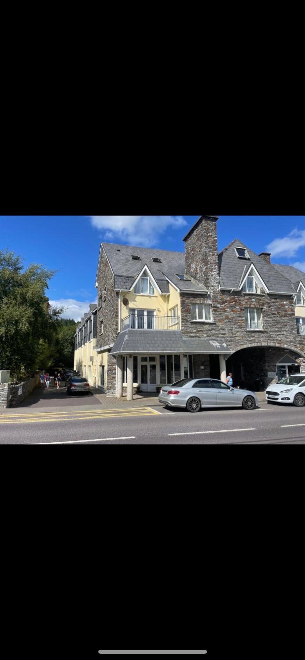 Hotel Garinish Court Maisonette - Image 1