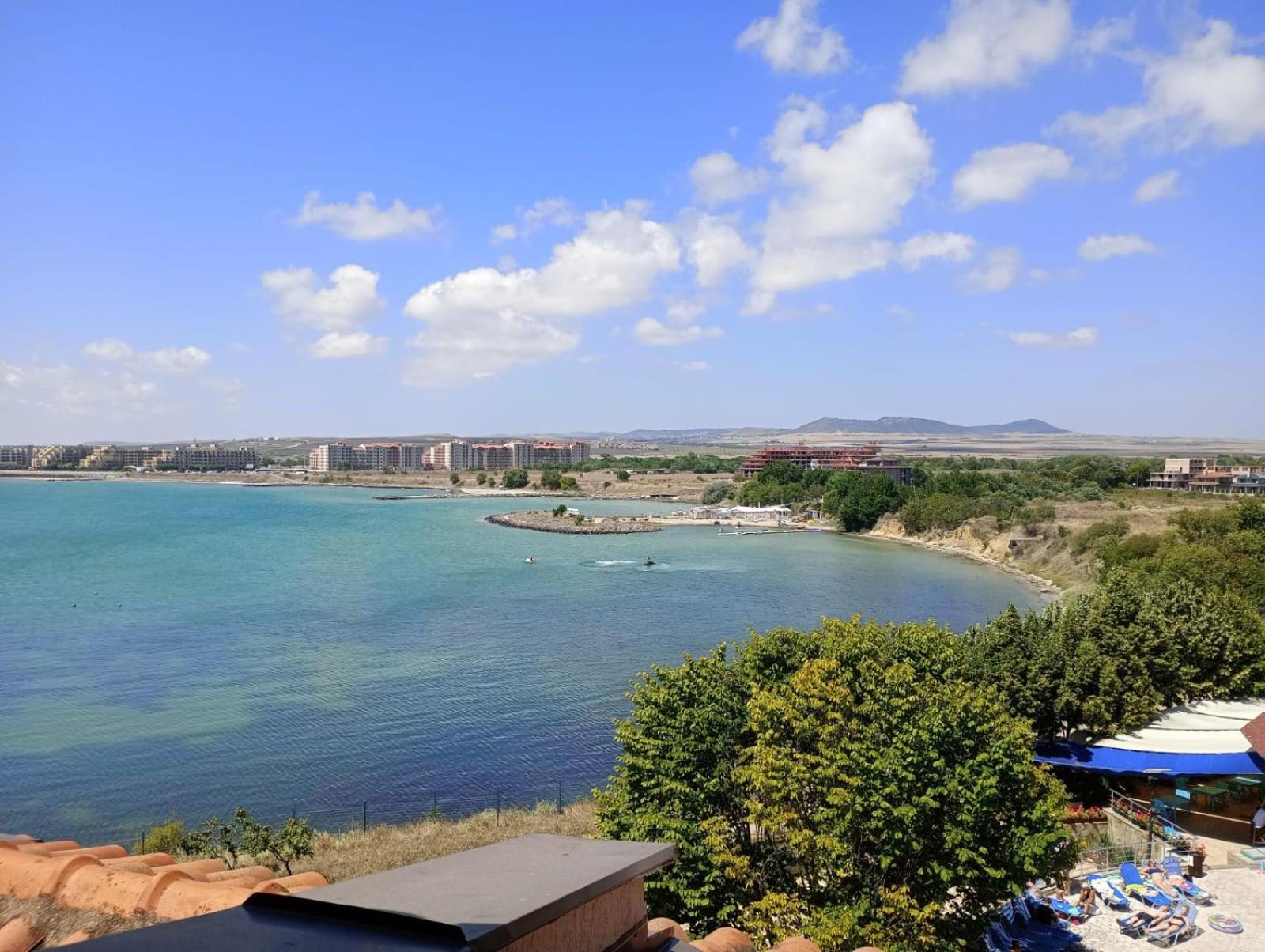 Sea View Holiday for Family and Friends -Почивка с изглед към морето за семейство и приятели