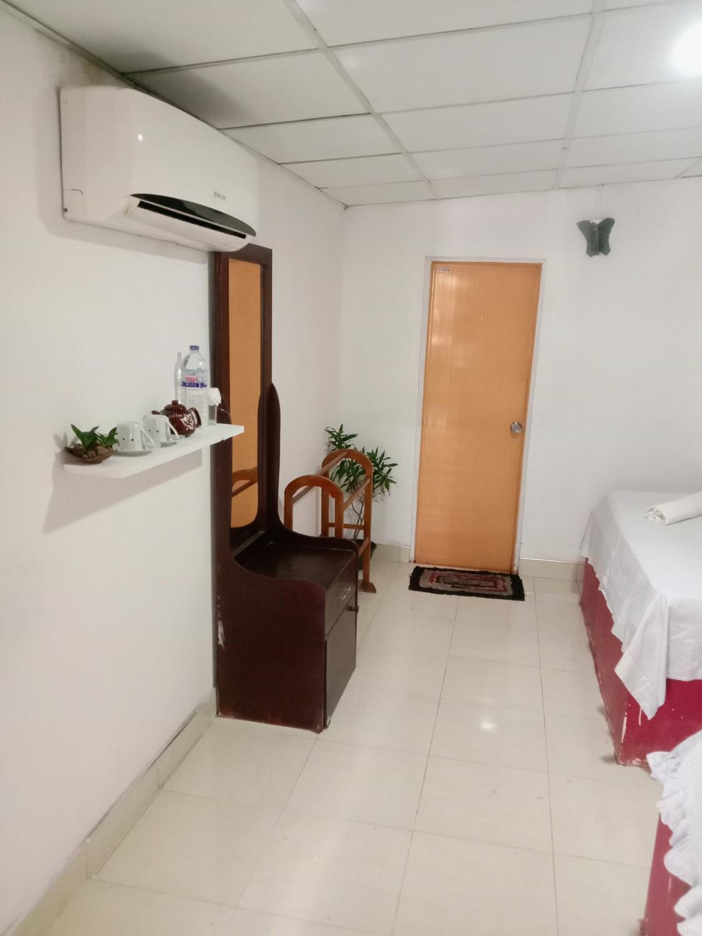 hotel room
