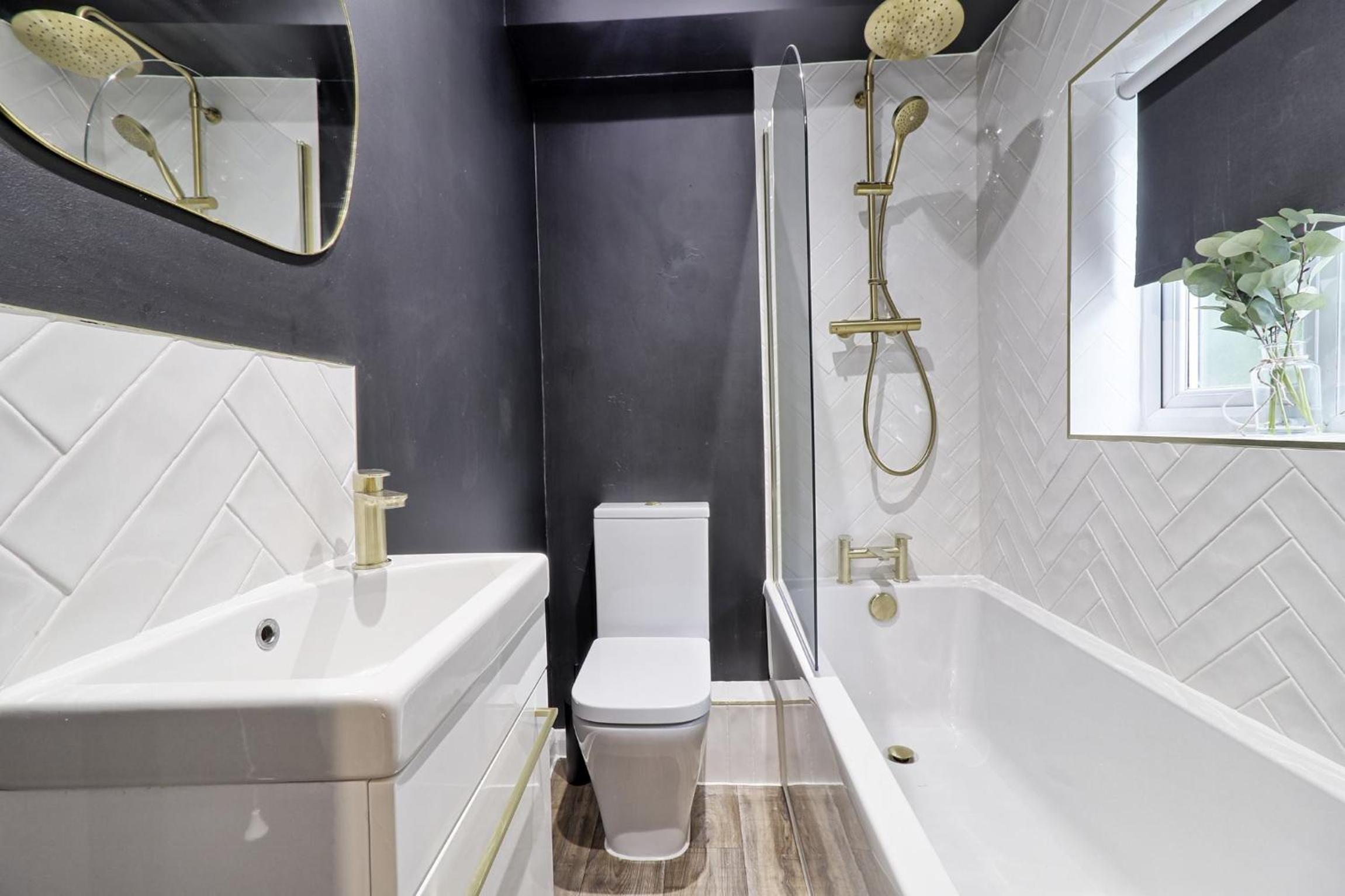 Urban Lux - Modern One-Bedroom Flat in Southend-On-Sea - Southend Stays view 5