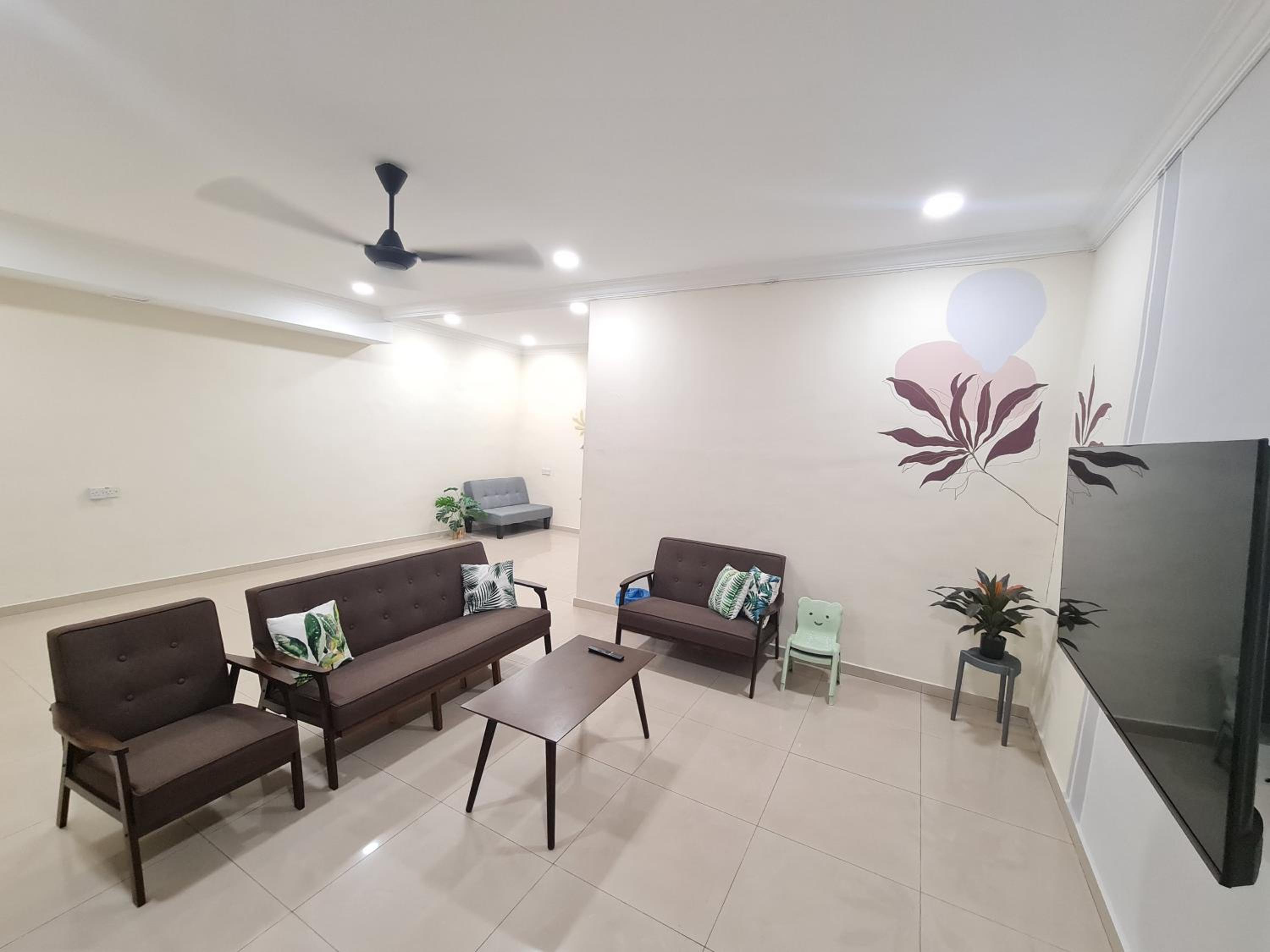Air-home M3 Simpang near Aulong Econsave, 4BR, 10pax, Netflix photo 2