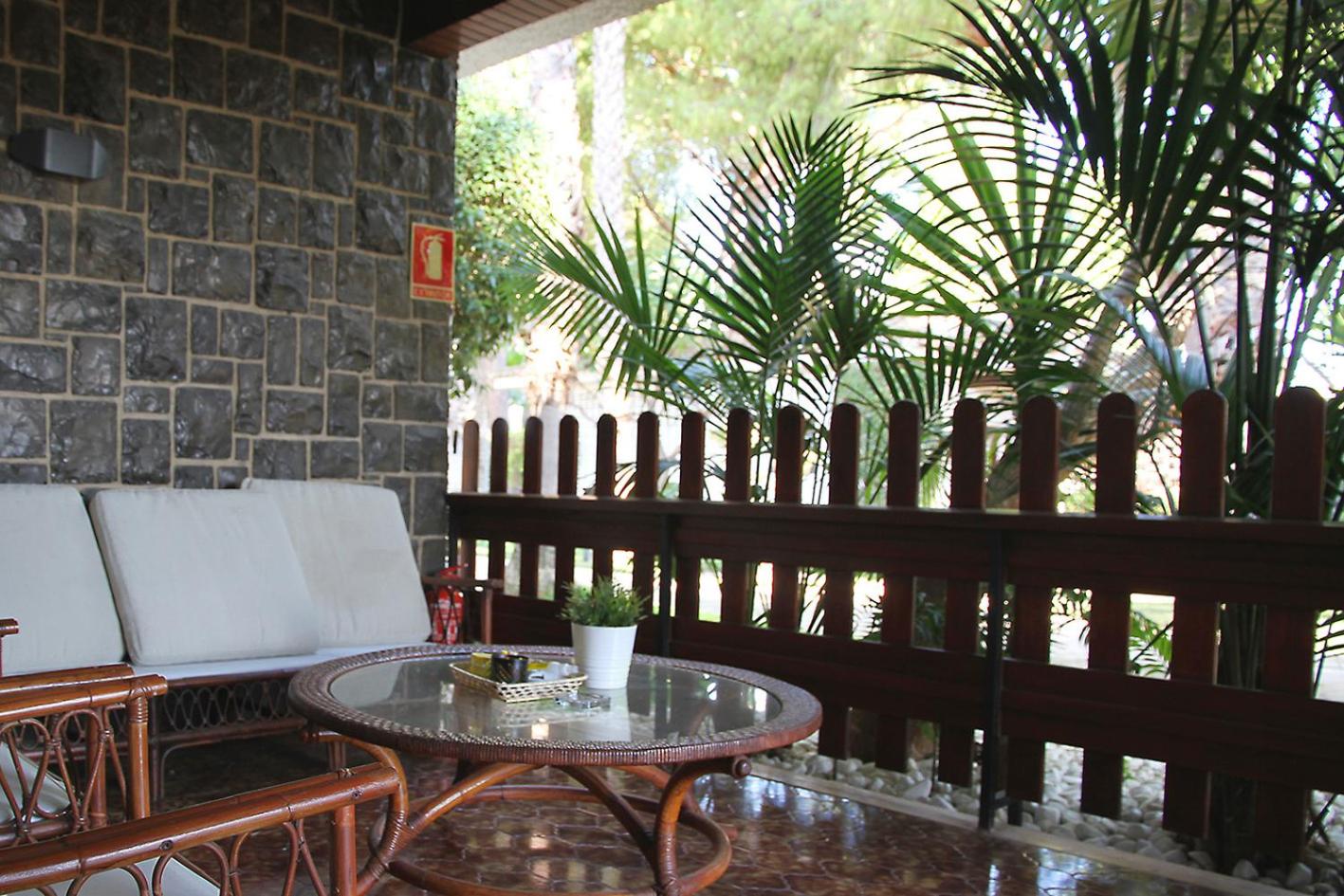 El Oasis Villa Resort