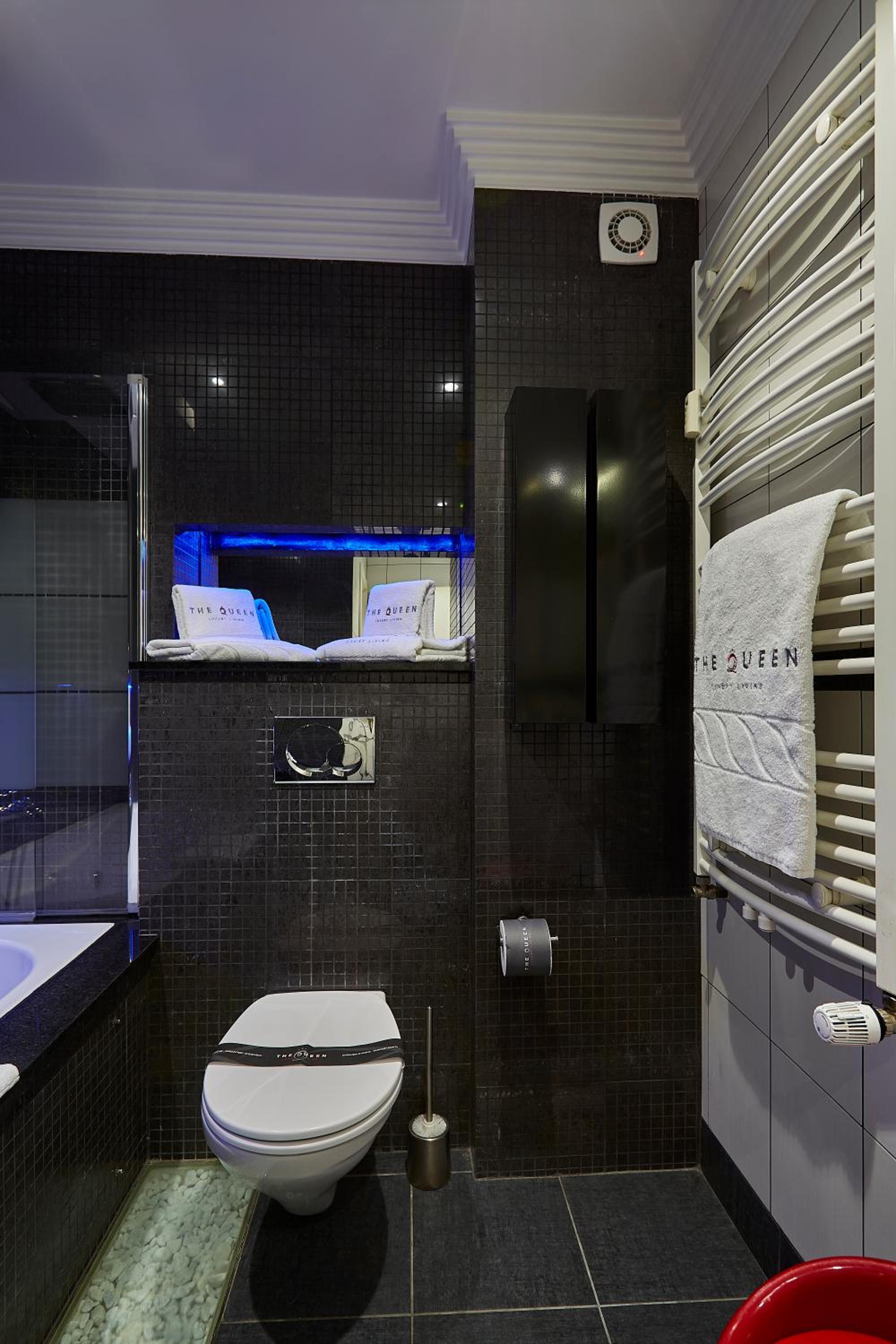 The Queen Luxury Apartments - Villa Cortina