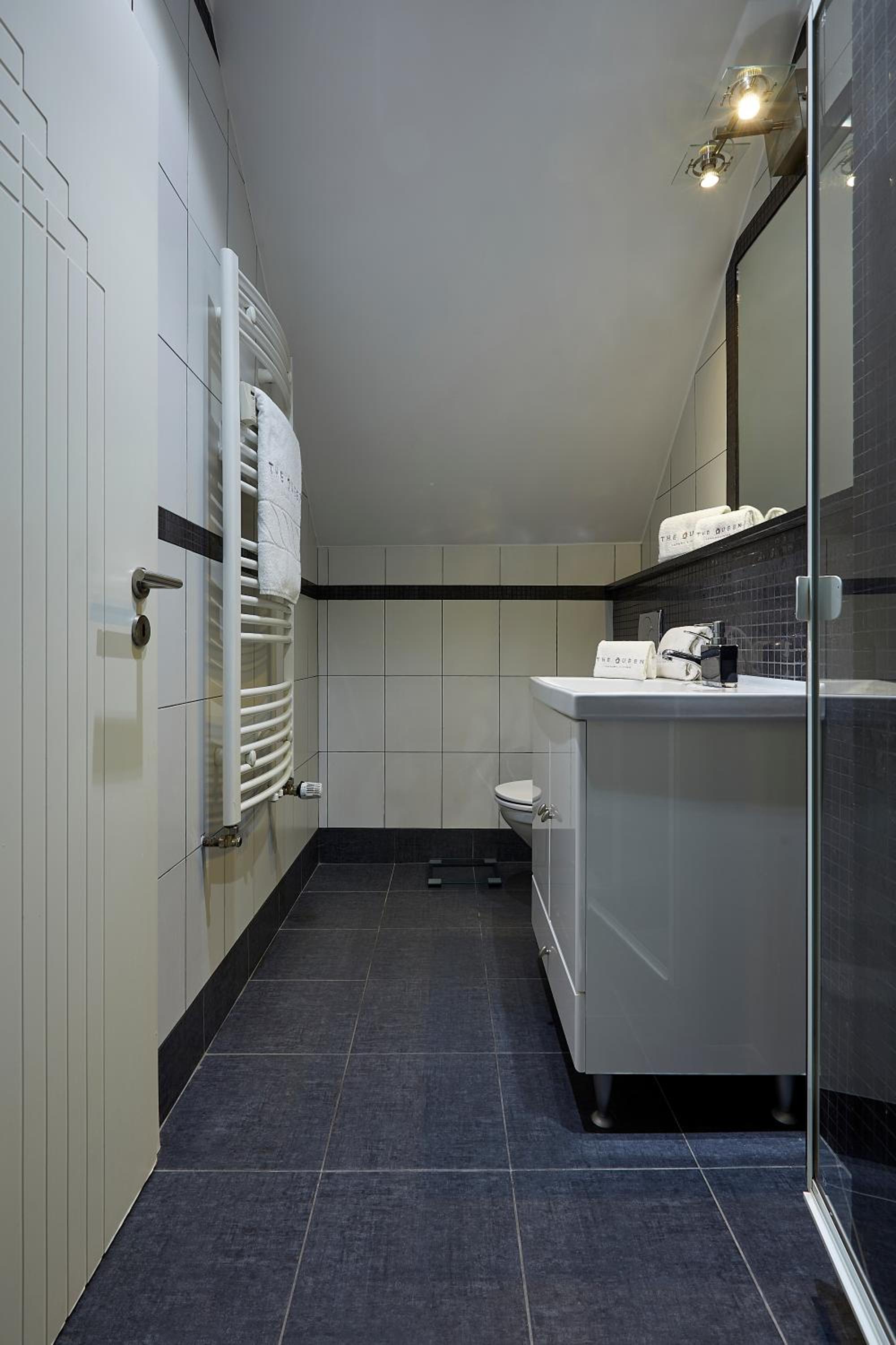 The Queen Luxury Apartments - Villa Cortina
