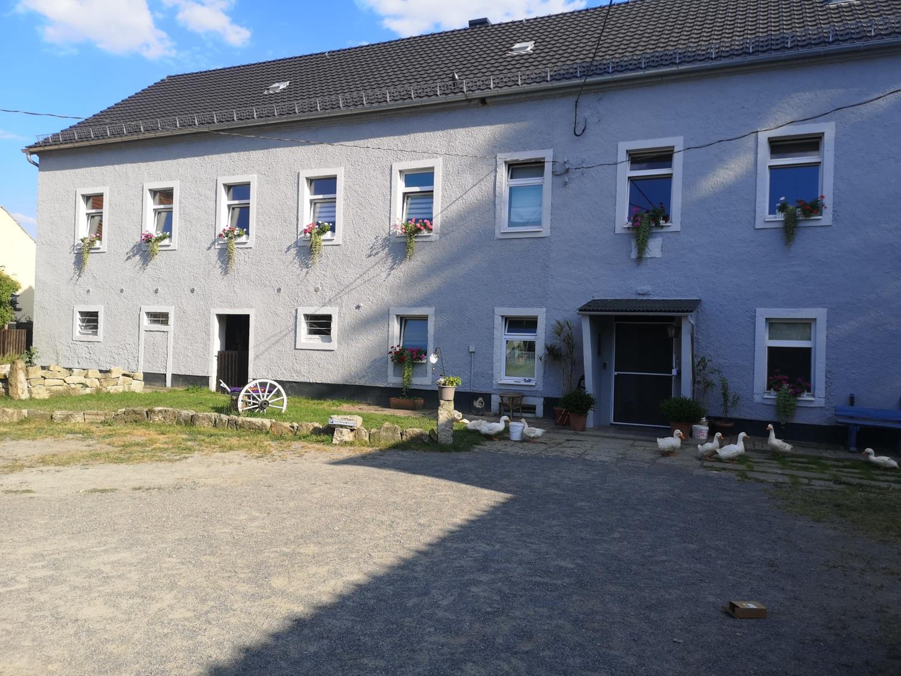 Gutshof und Ferienwohnung Proft