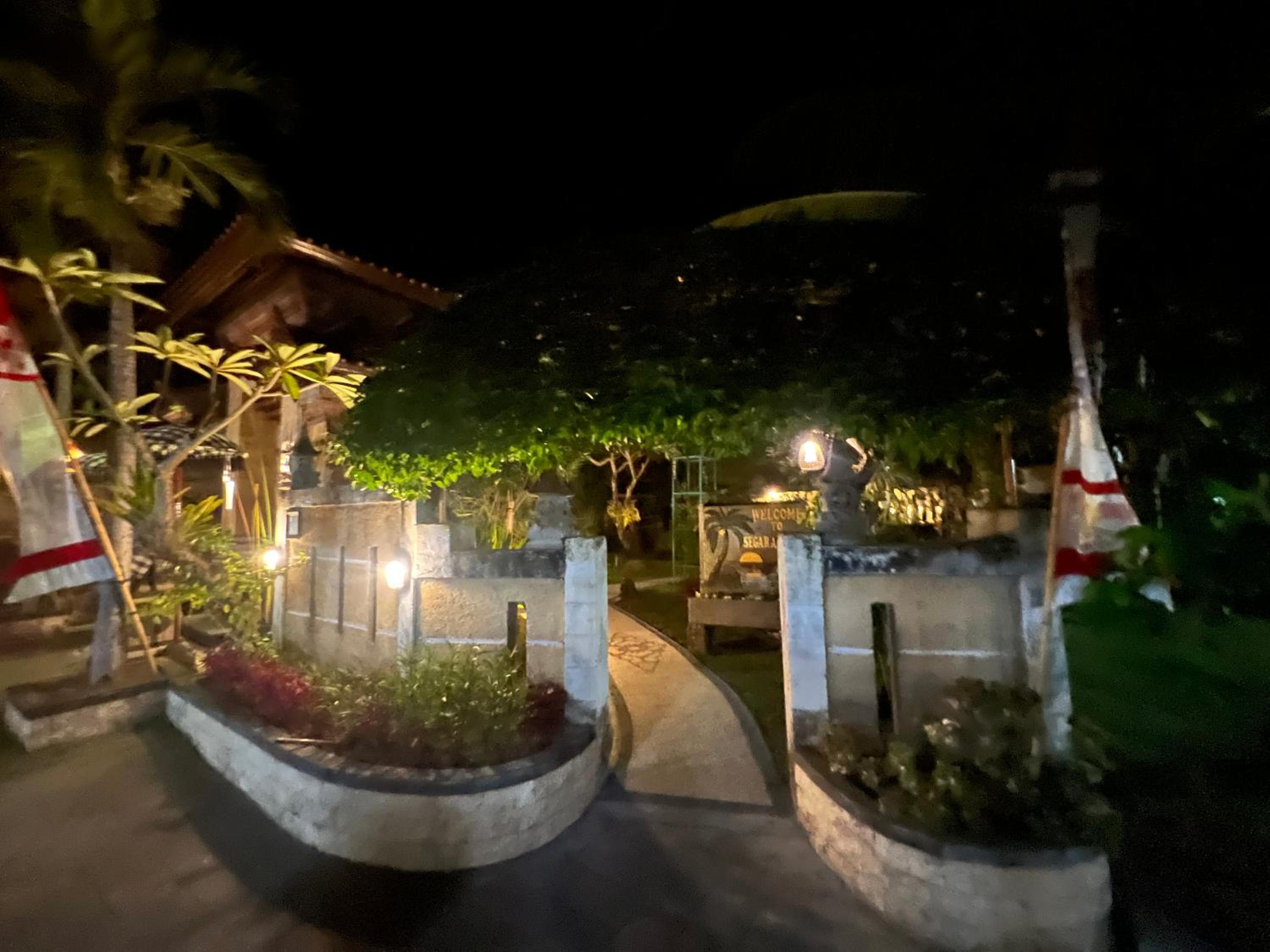 Segara Wangi Beach Cottages