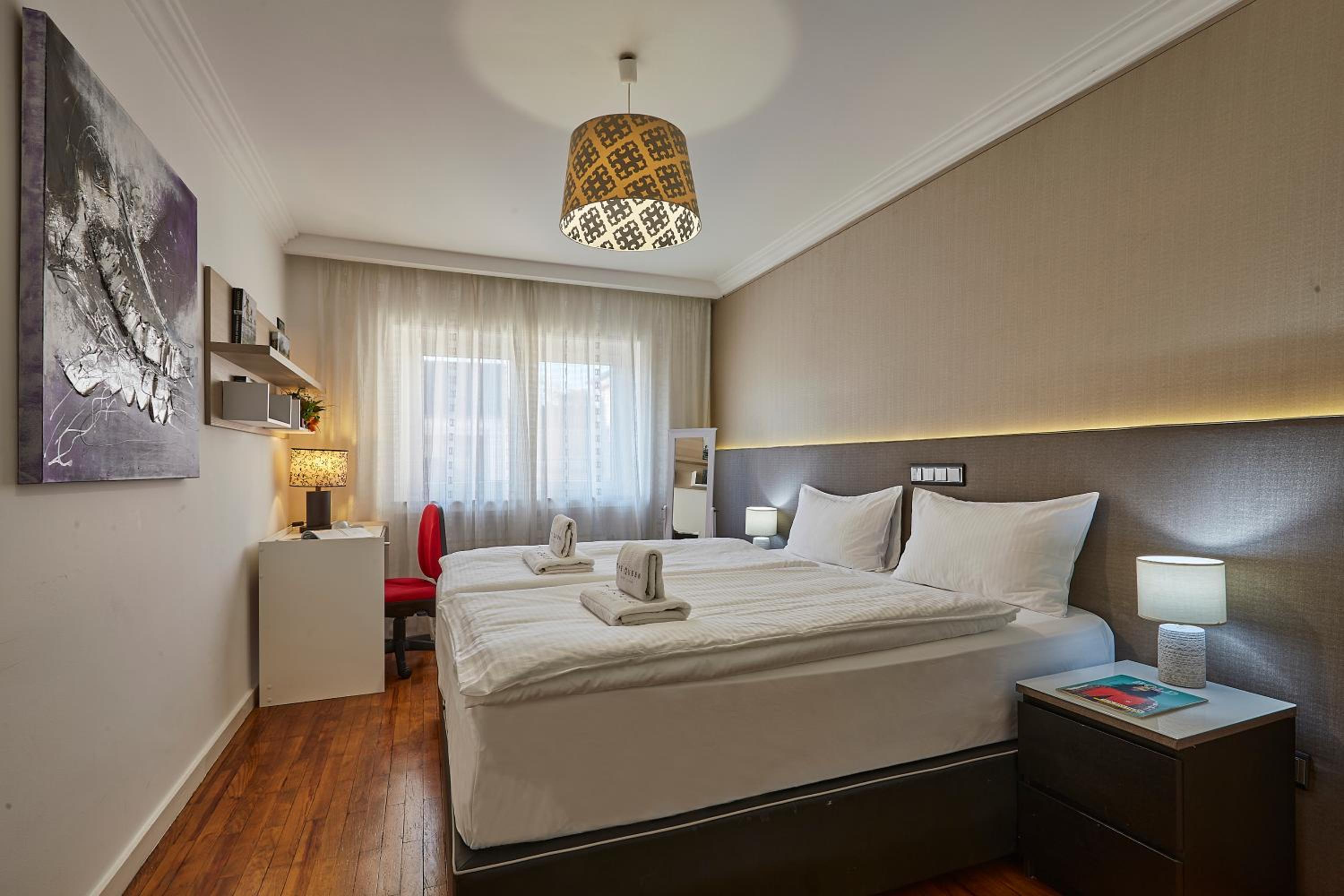 The Queen Luxury Apartments - Villa Cortina