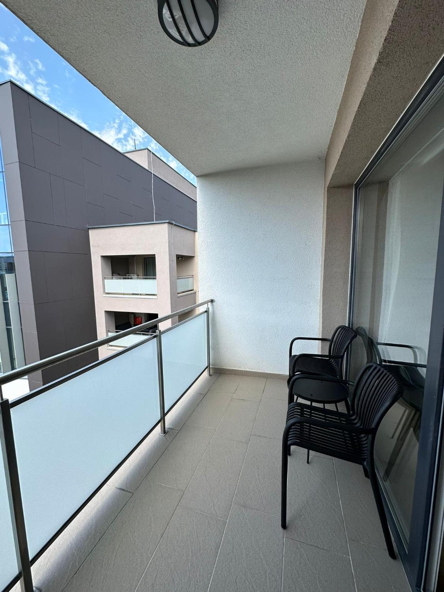 Kharisma Apartment-Free Parking-Ultracentral