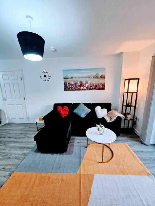 Swanky 1-Bedroom Apt in Walsall view 5