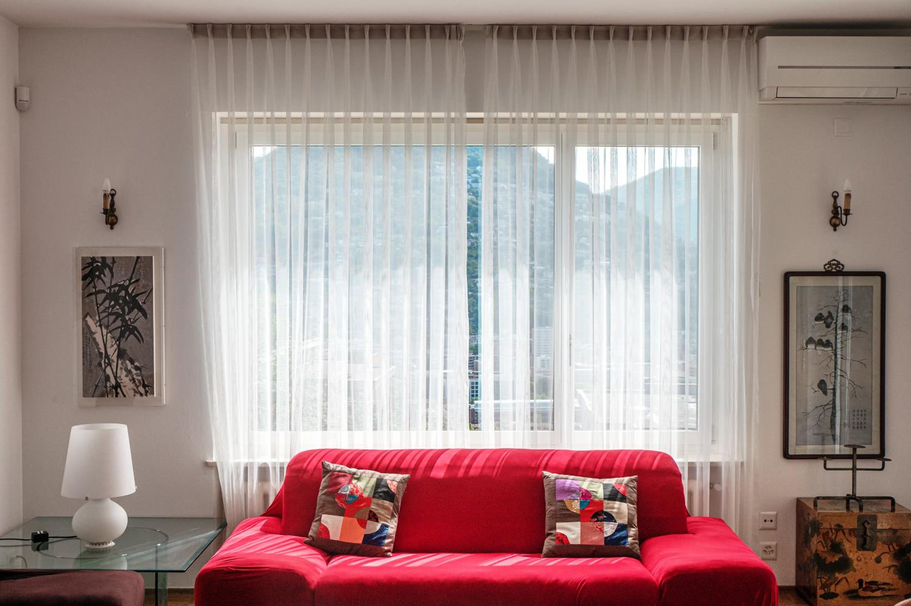 Miravalle Lakeview by Quokka 360 - large windows and magical views