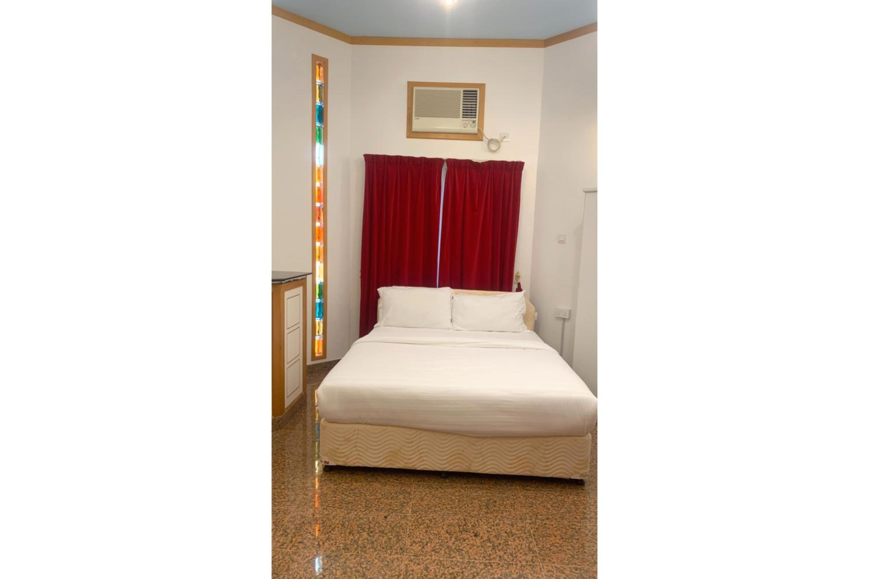 OYO 153 Qurum Heights Hotel view 5