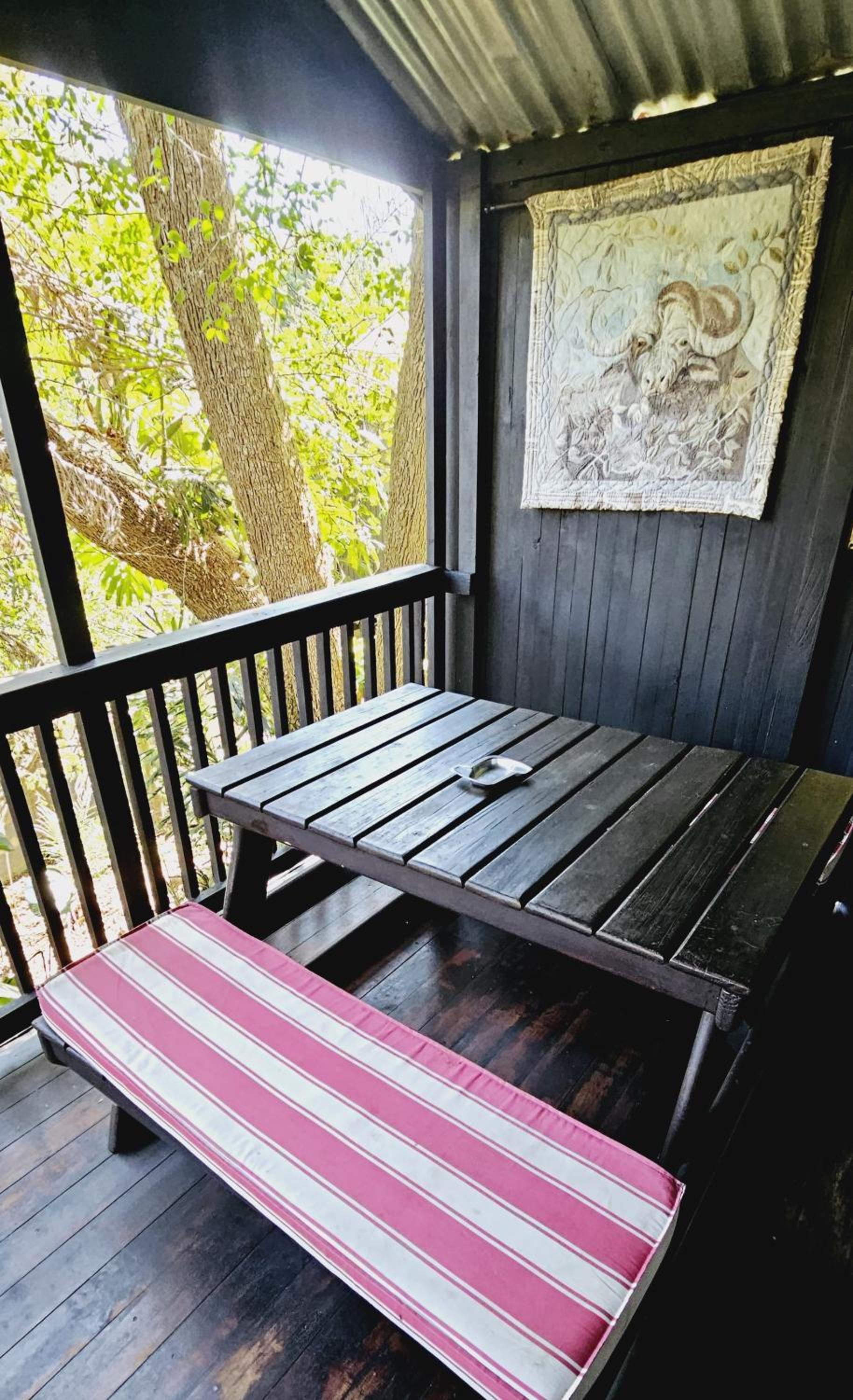 Old Vic Travellers Inn Nelspruit