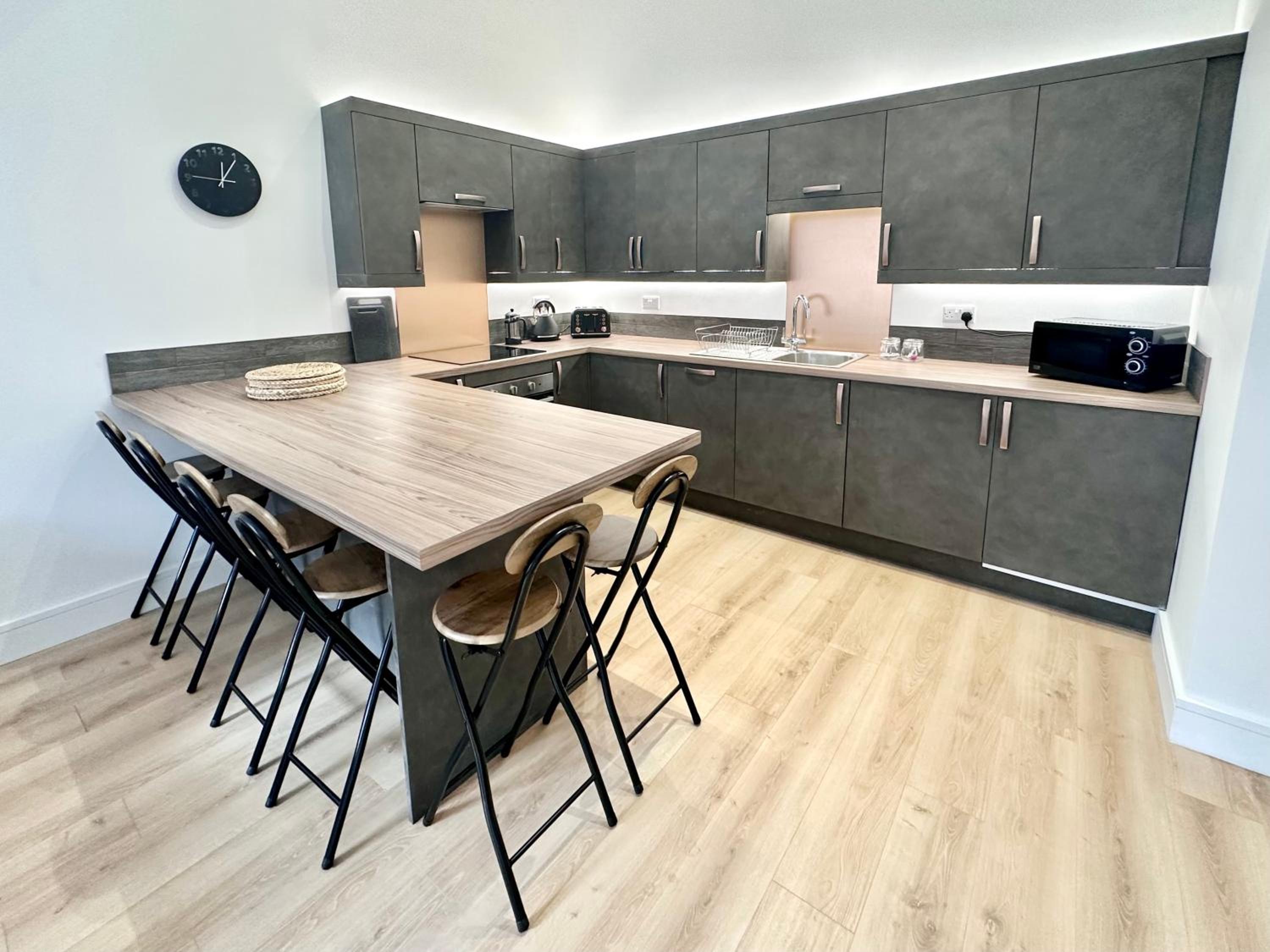 Fountain Apartment No 1 with Free parking photo 3