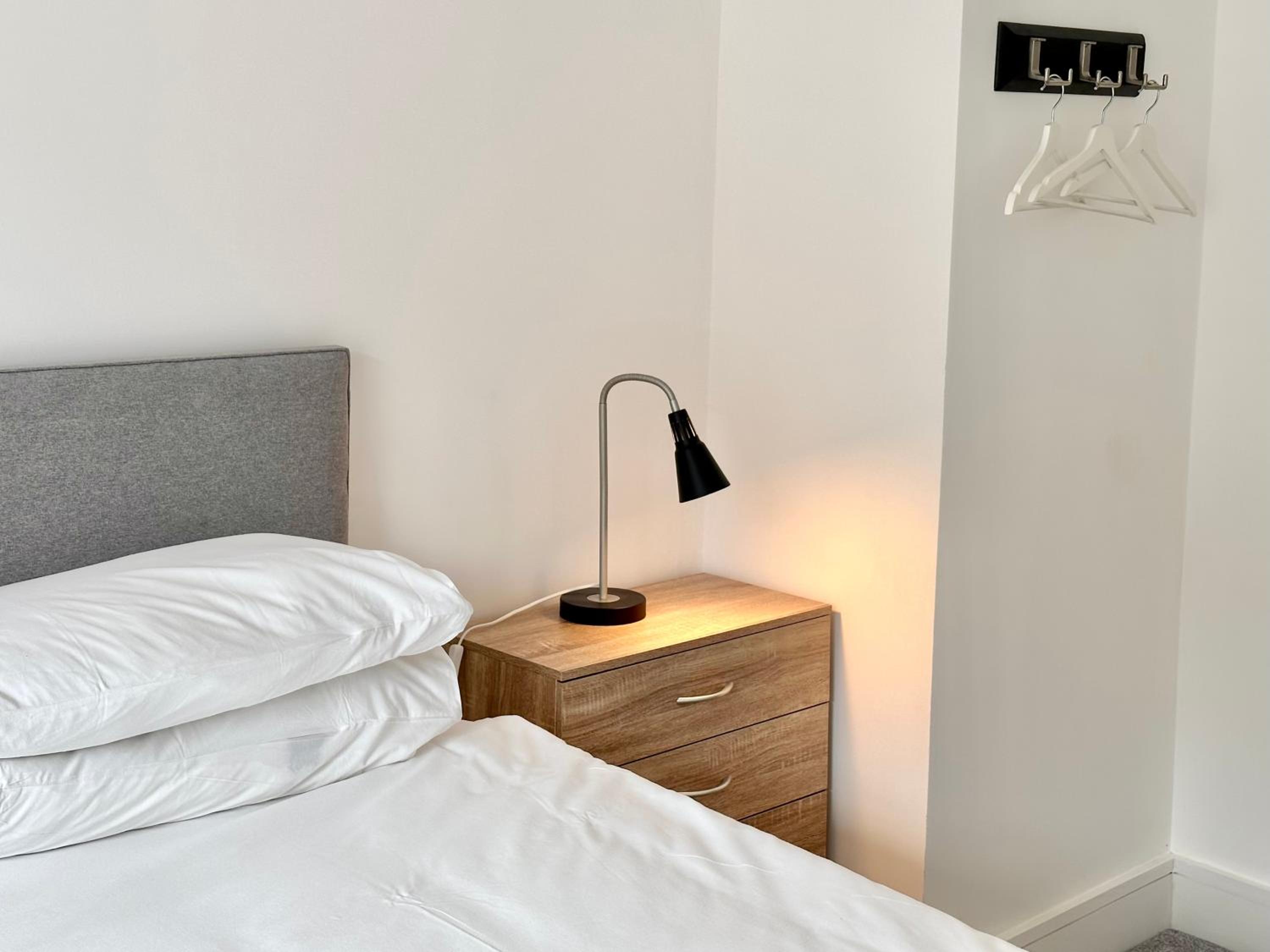 Fountain Apartment No 1 with Free parking photo 4