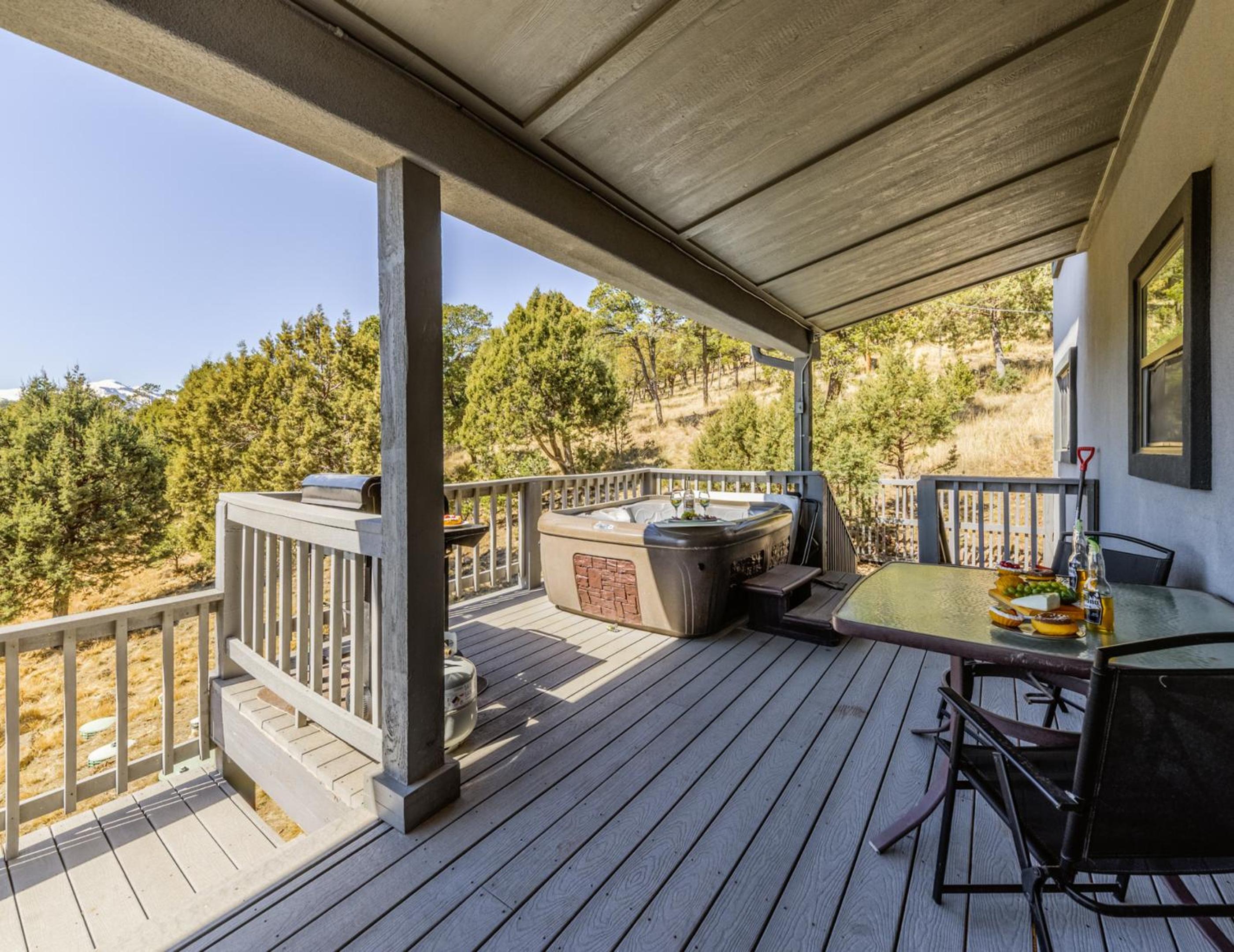 Sierra Escape view 5
