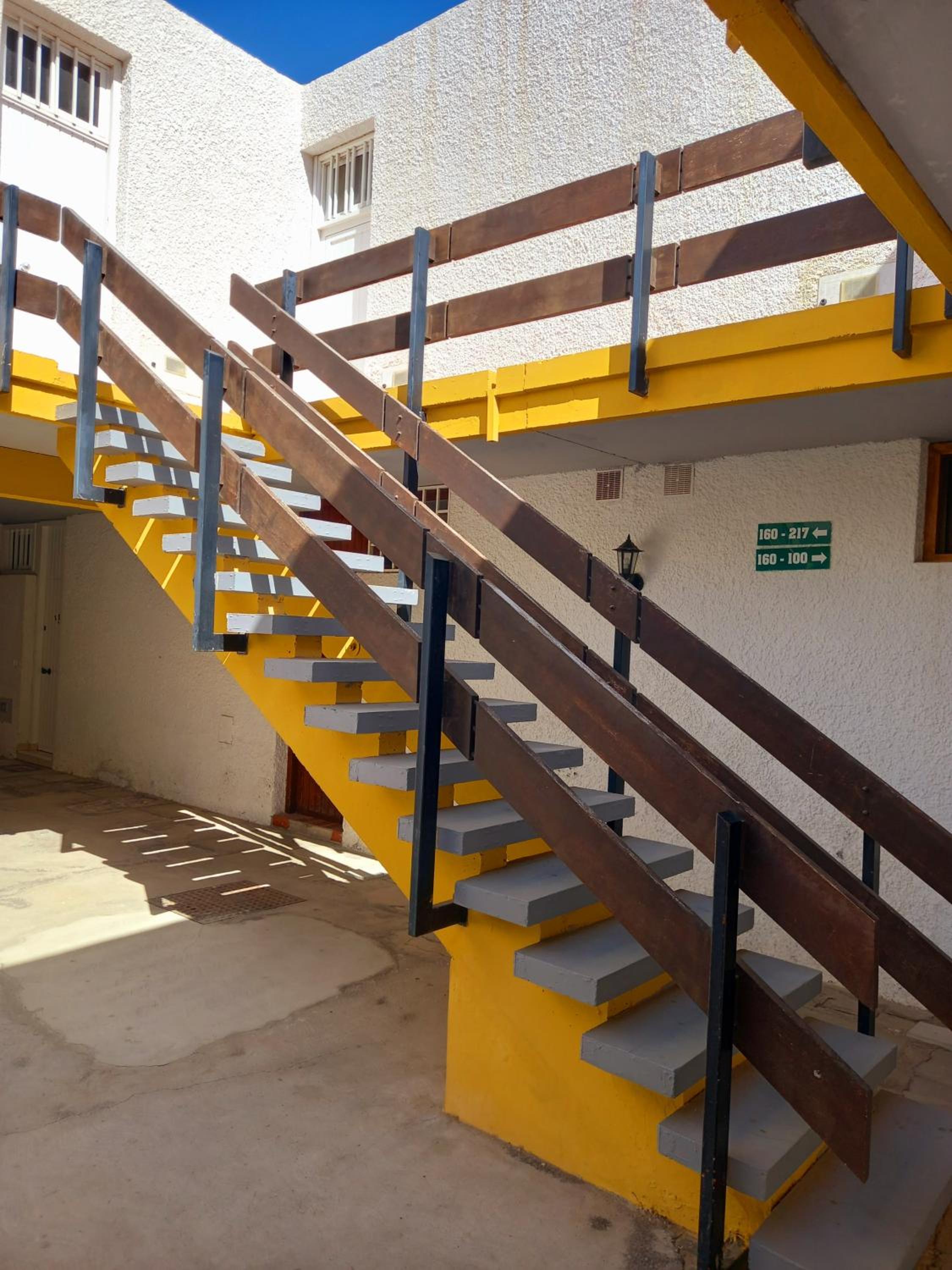 Papagayo Beach Apartments