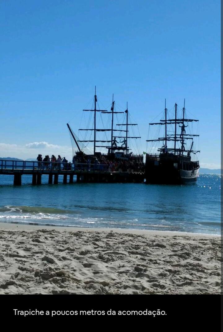 Ótima Suite para 2 pessoas a 2 quadras da praia