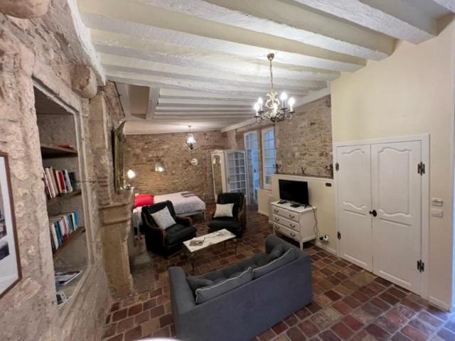 Studio Bardin view 2
