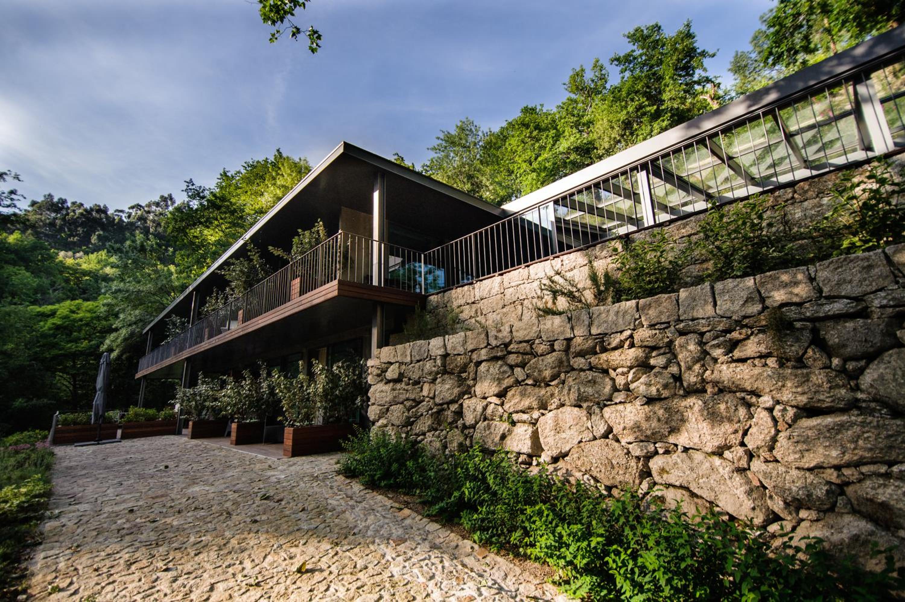 Hotel Quinta dos Carqueijais Gerês - Image 1