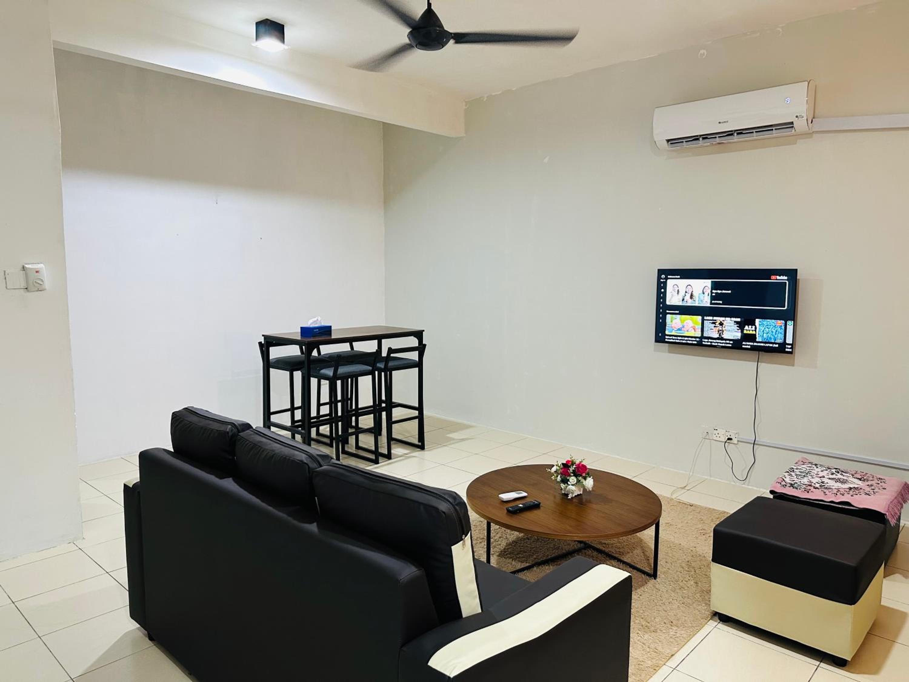 Macagawa Homestay