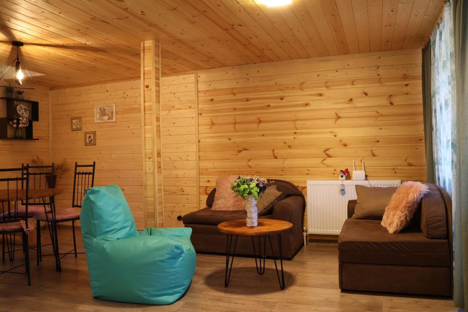 Cliffside cottage Kazbegi
