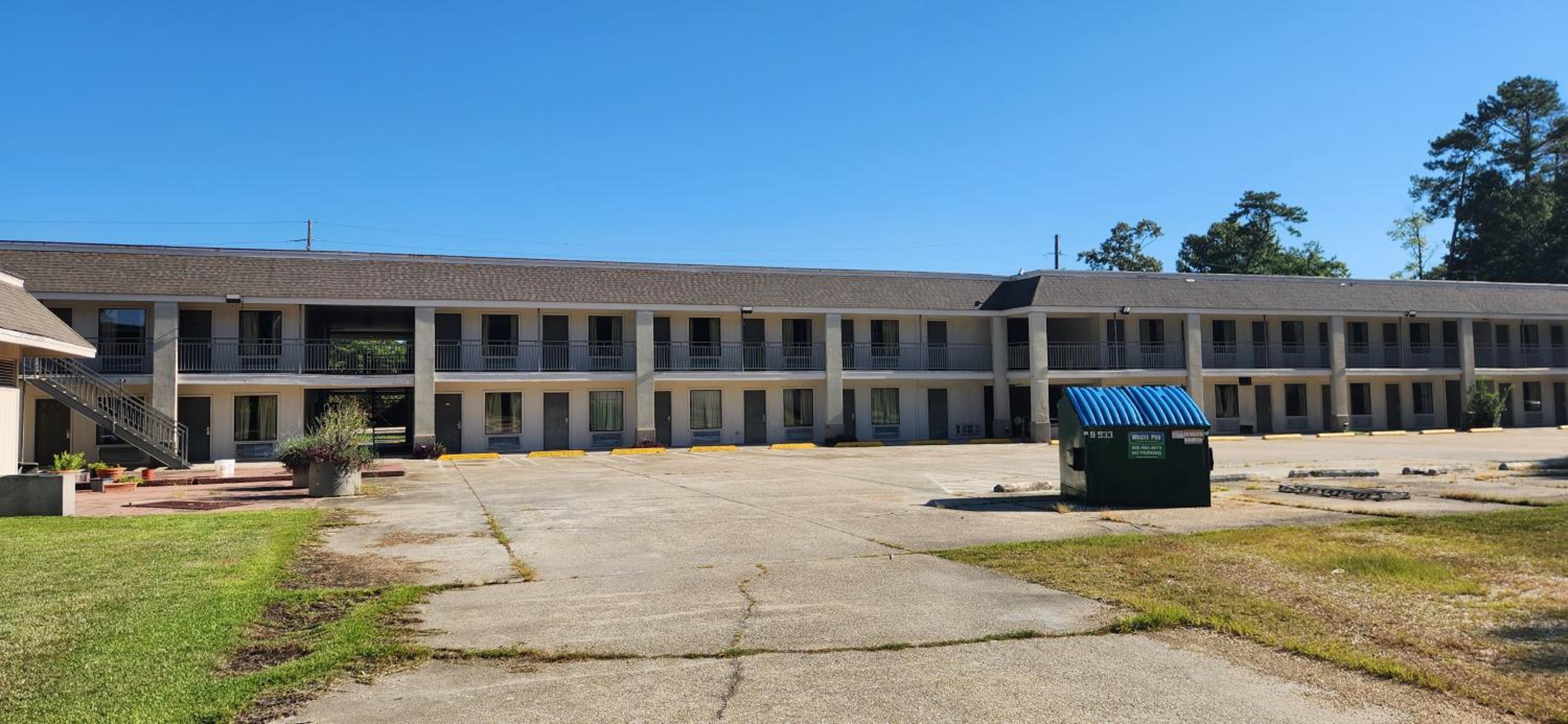 Travelers Rest Motel