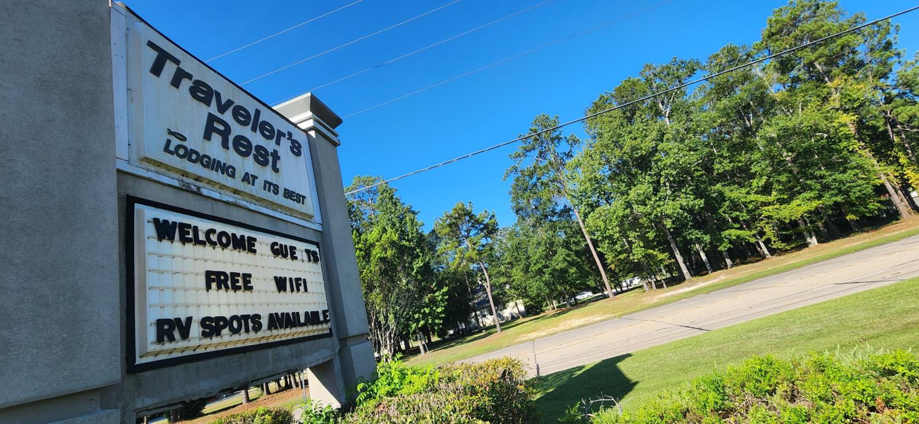 Travelers Rest Motel