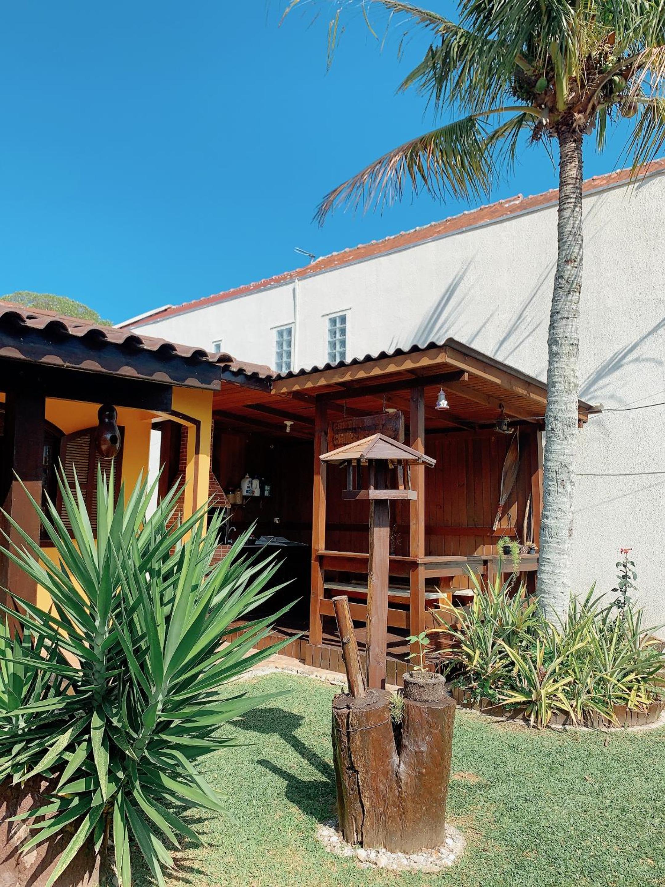 Ótima Casa para 10 pessoas /menos de 100m da Praia