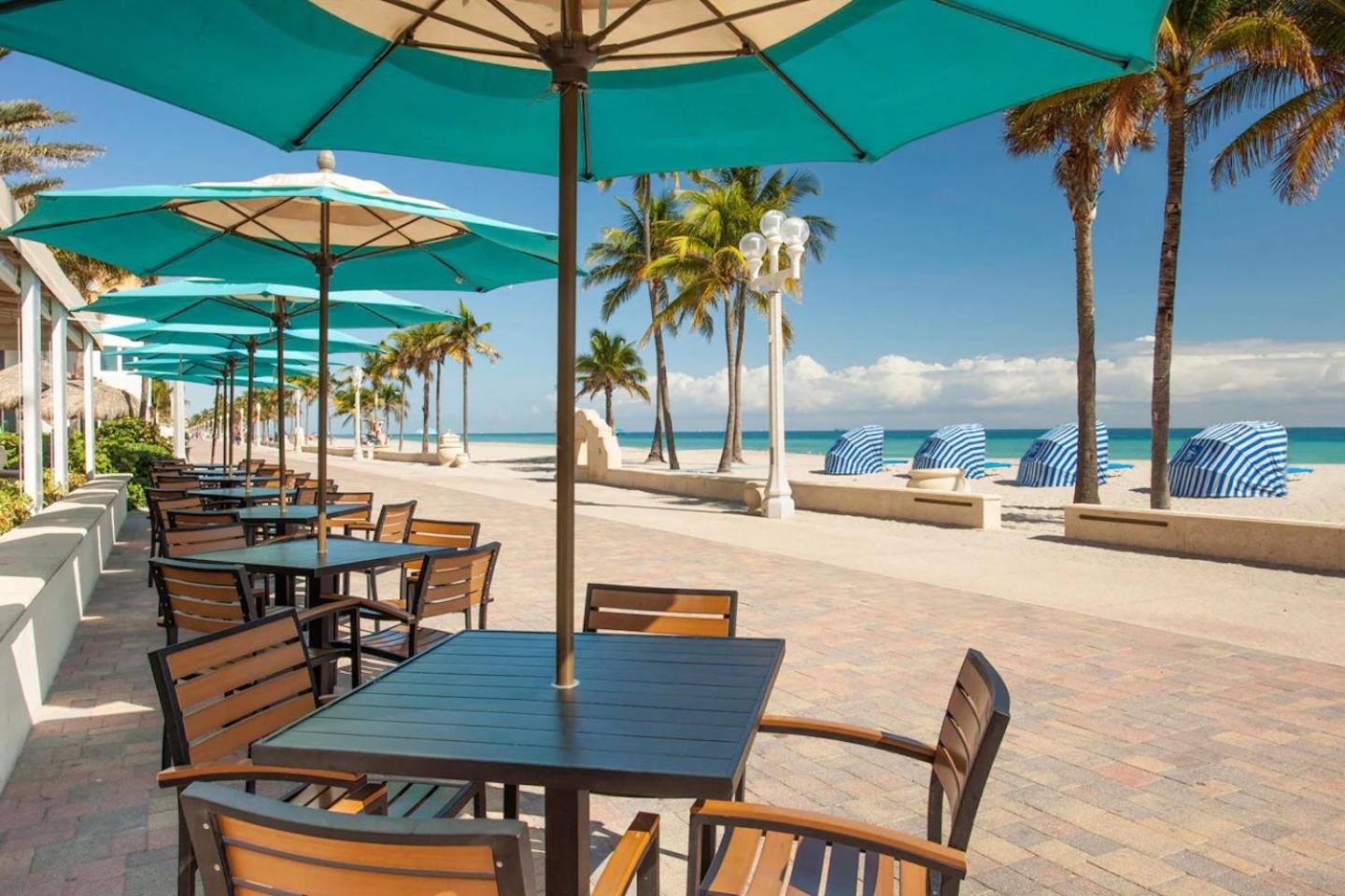 Great Location 5BR Heated Pool near Hollywood Beach