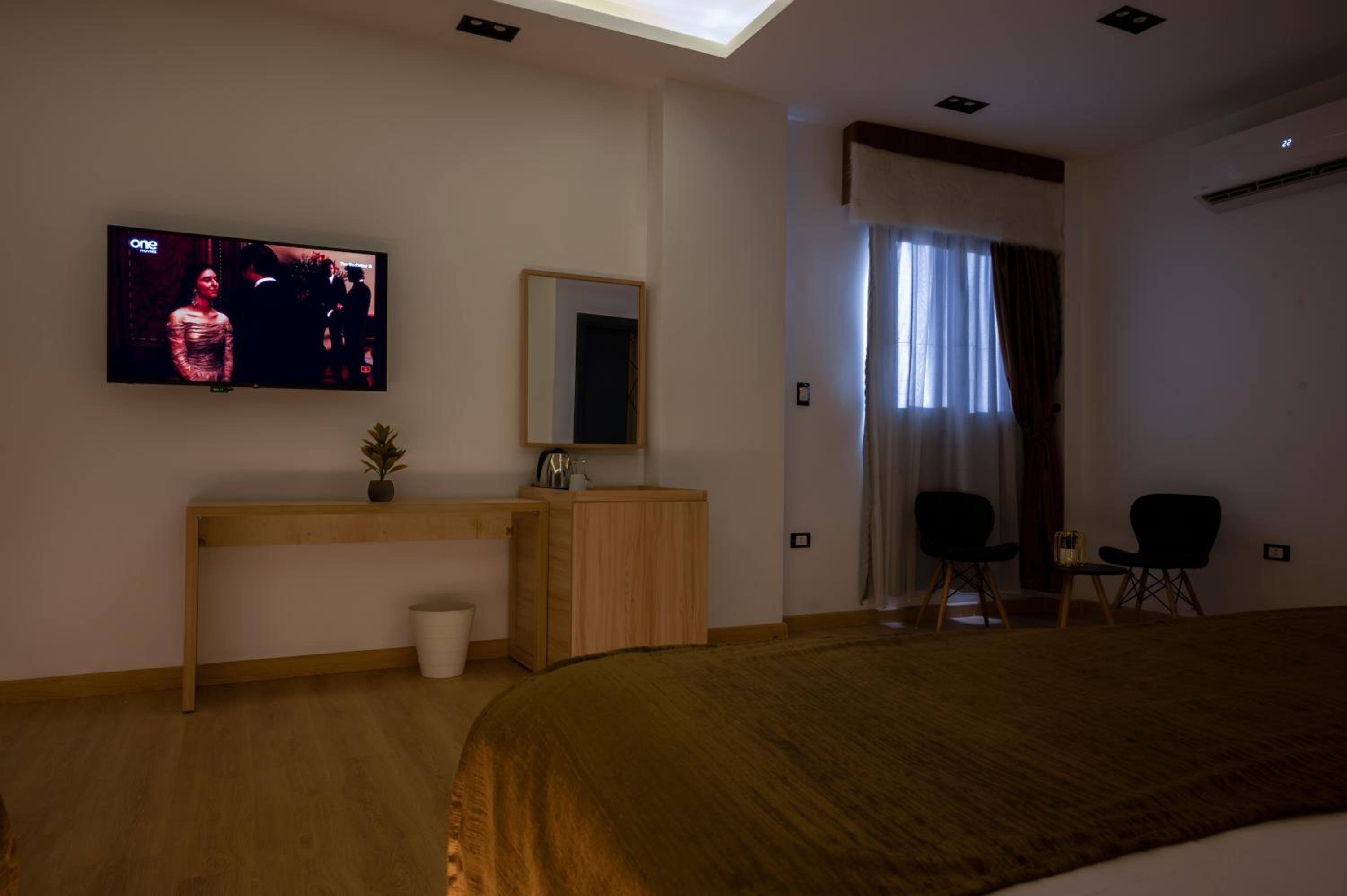 hotel room