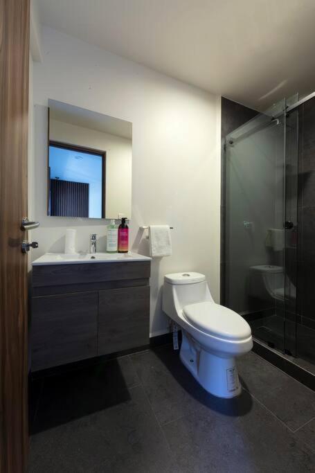 TN-Colonia Roma ideal para 4 personas, con 2 Recámaras y cerca de todo! view 3