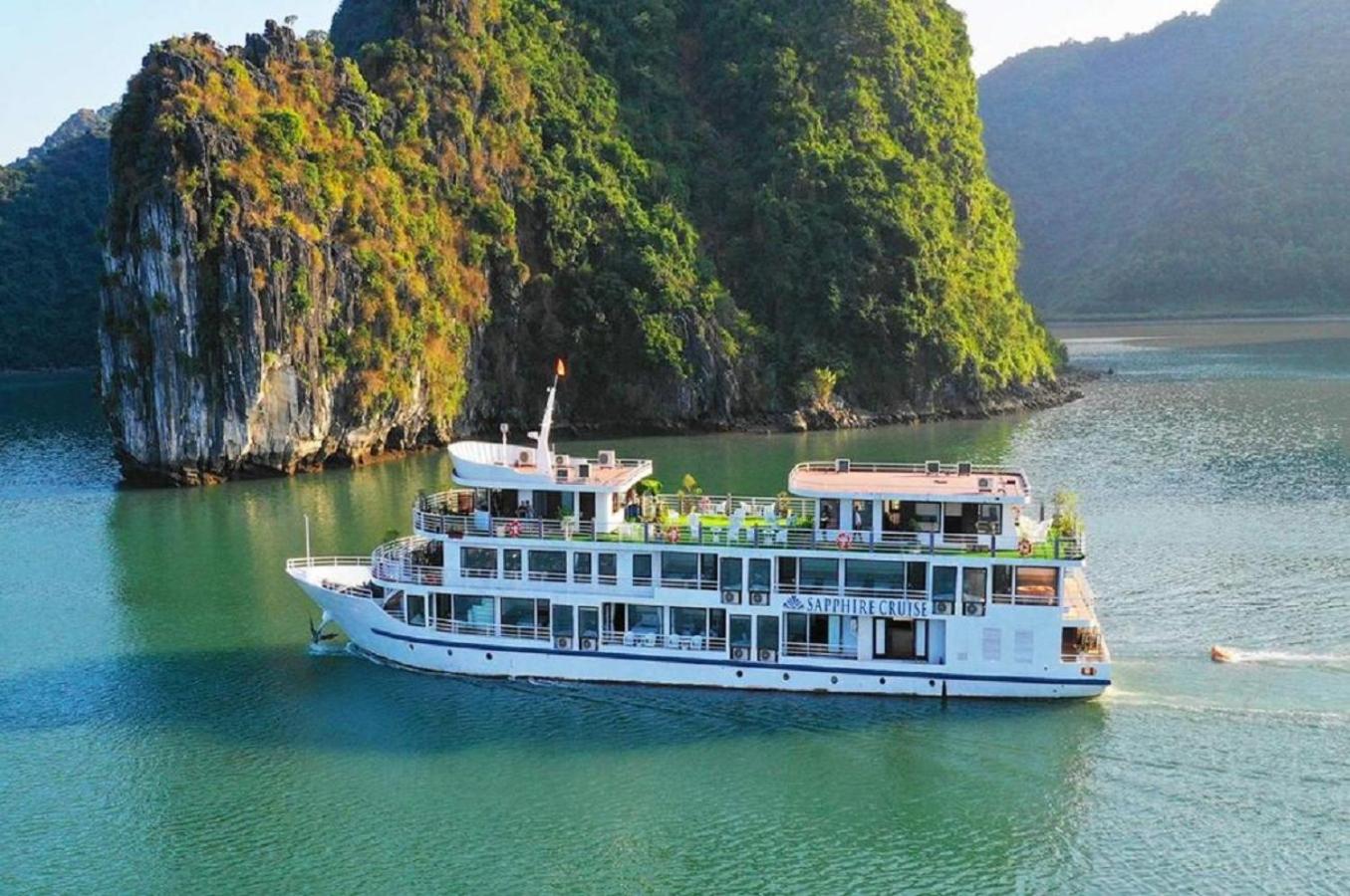 Halong Sapphire Cruises view 5