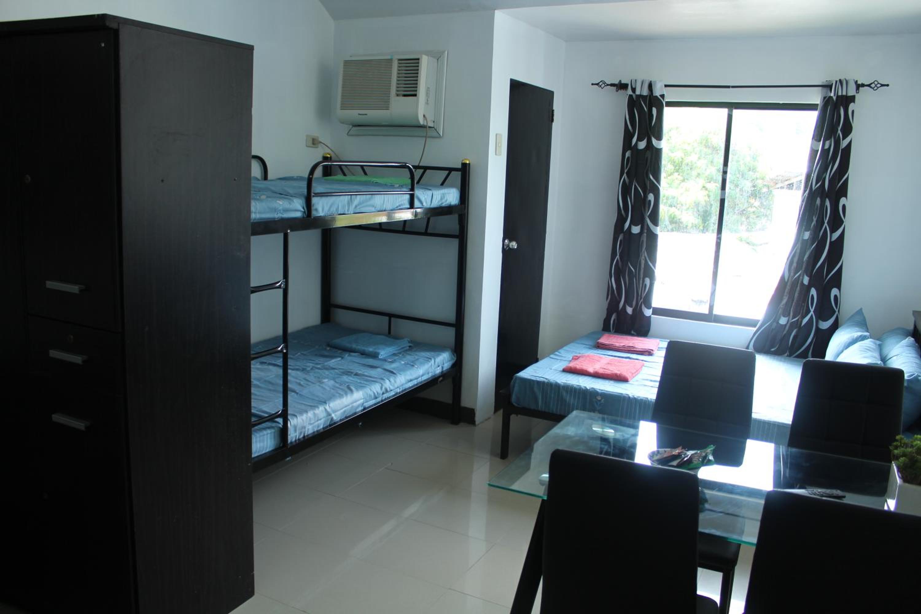 Large New Studio Up to 6 Pax view 3