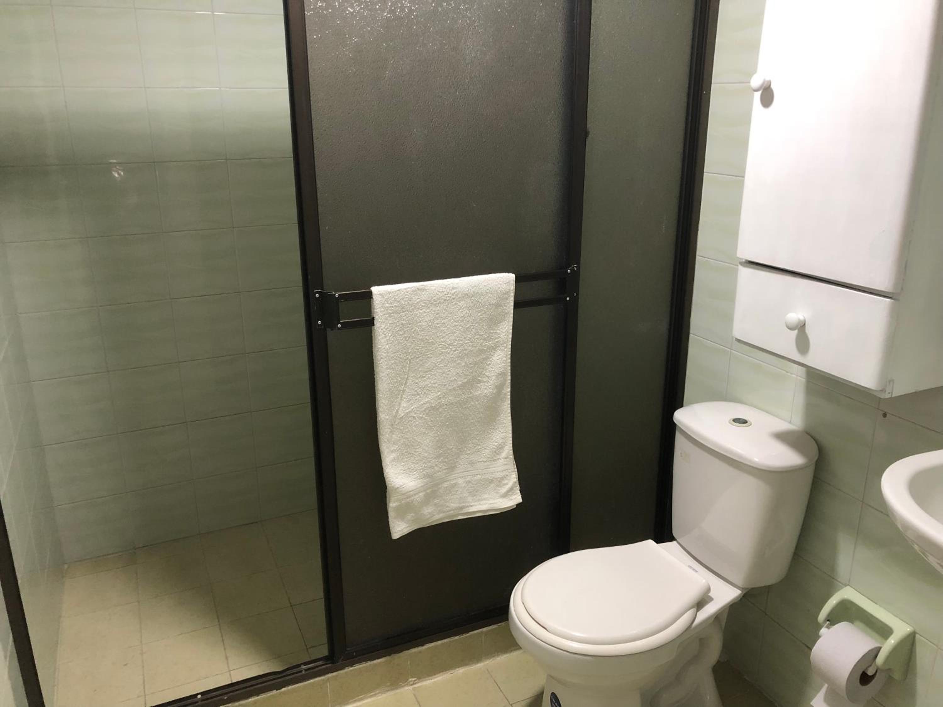 Apartamento cómodo en laureles, grande , céntrico , bien ubicado Apto303